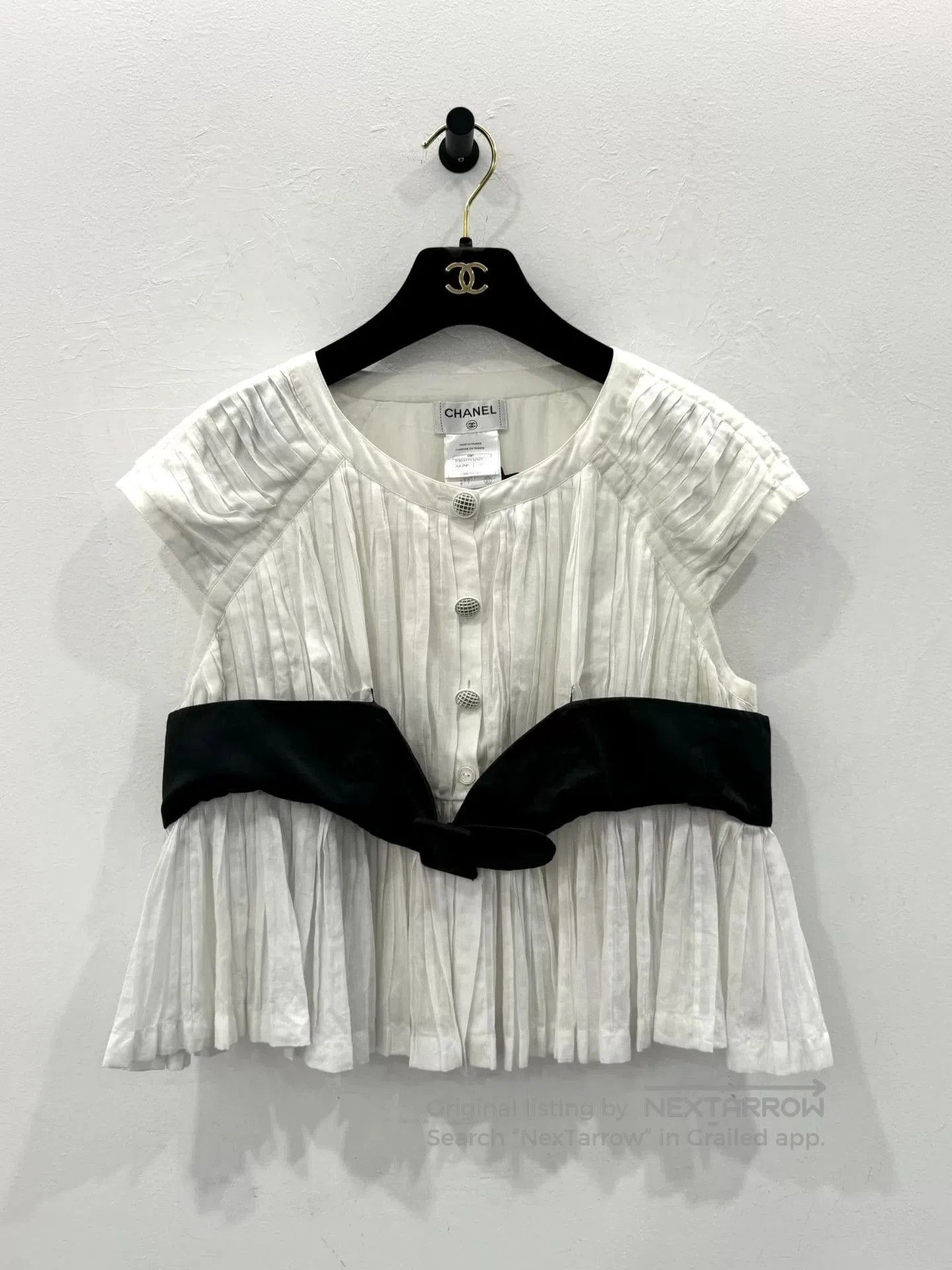 Chanel Chanel Black White Pleated Women's Top. Size M / US 6-8 / IT 42-44 - 1 Thumbnail