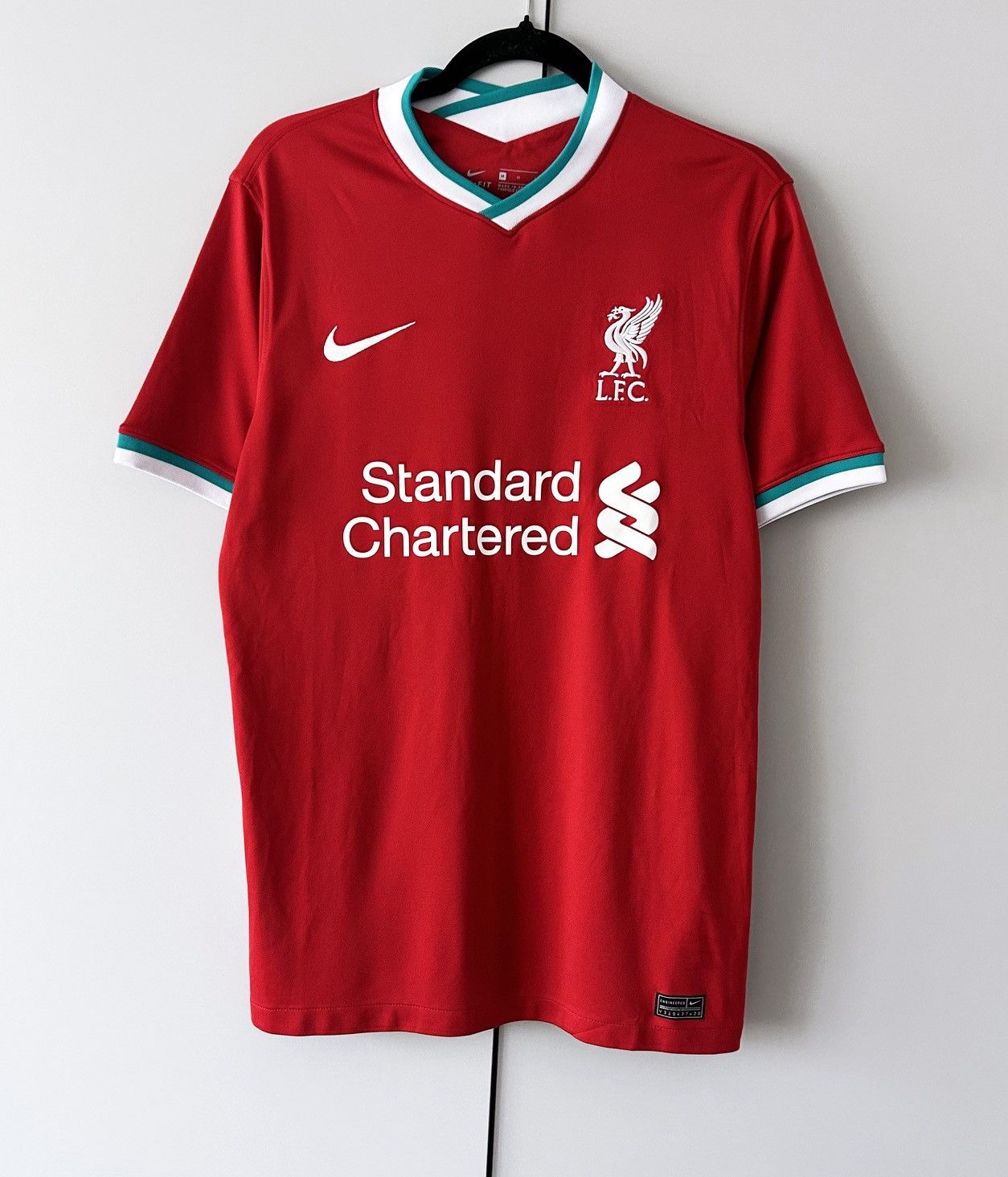 Nike Liverpool jersey 2020 2021 nike Size US M / EU 48-50 / 2 - 1 Thumbnail