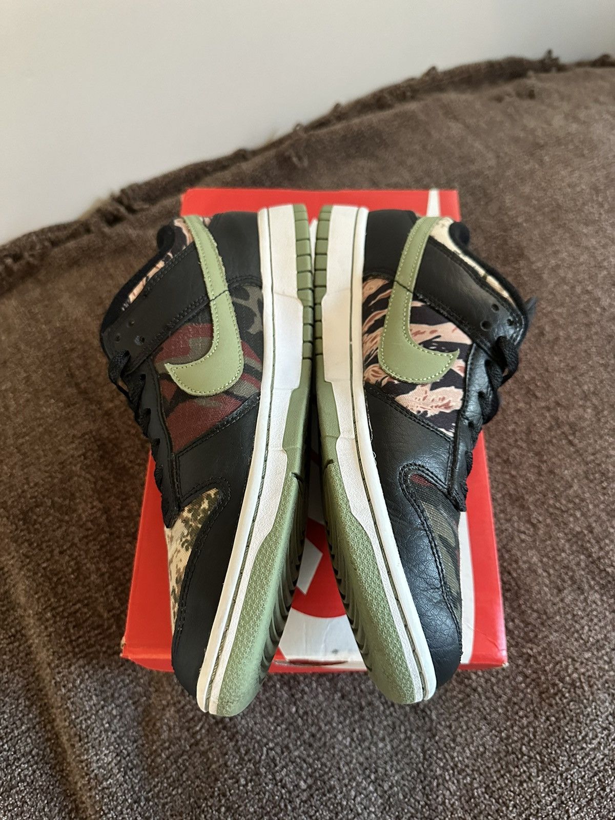 Nike “Crazy Camo” Nike Dunk Low Size US 9 / EU 42 - 4 Thumbnail