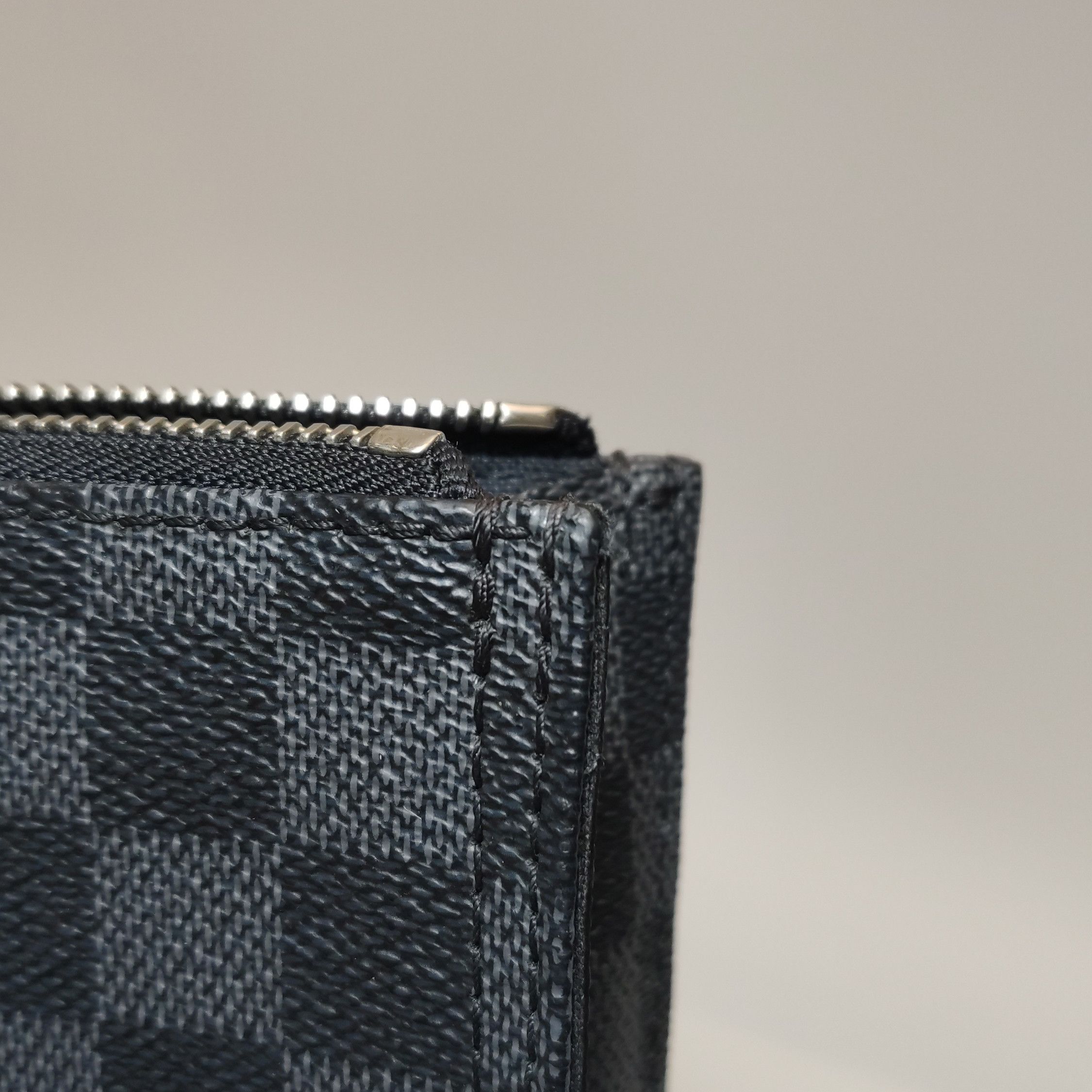 Louis Vuitton Louis Vuitton (LV) Pochette Jour Checkerboard Zip Clutch -y Size ONE SIZE - 8 Thumbnail