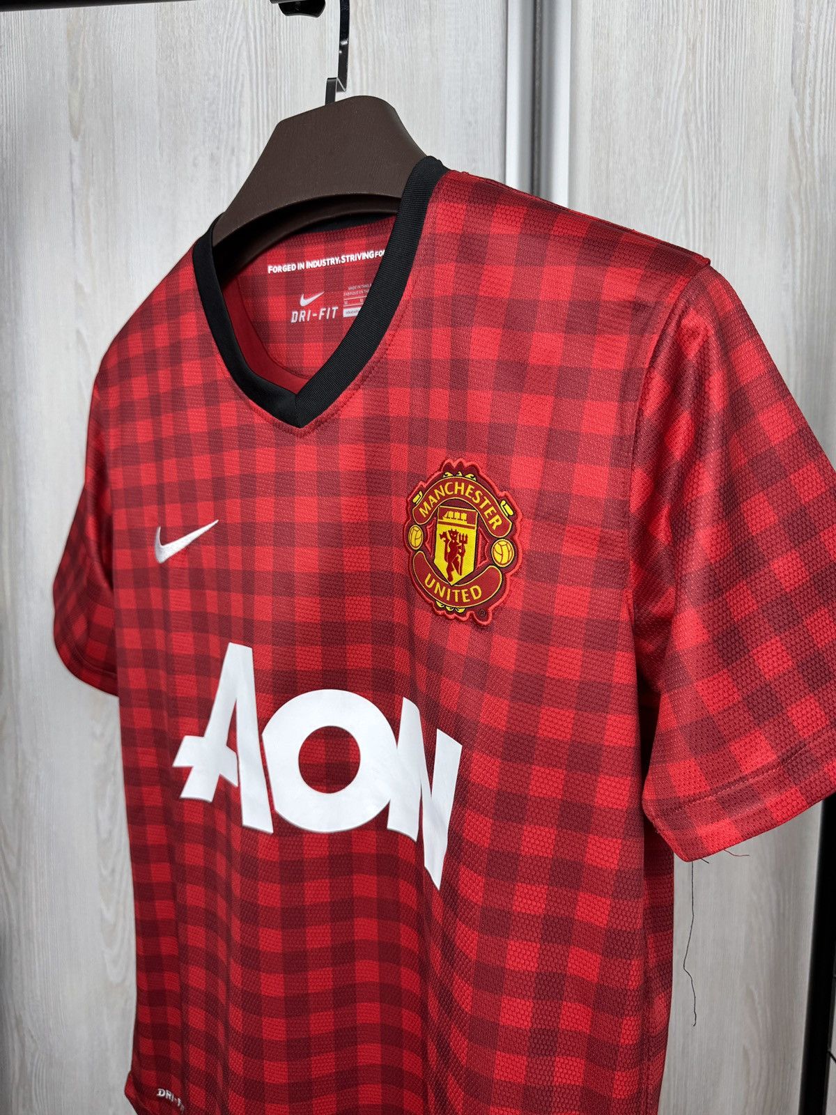 Vintage Manchester United 2012 2013 #15 Vidic home soccer jersey Size US M / EU 48-50 / 2 - 7 Thumbnail