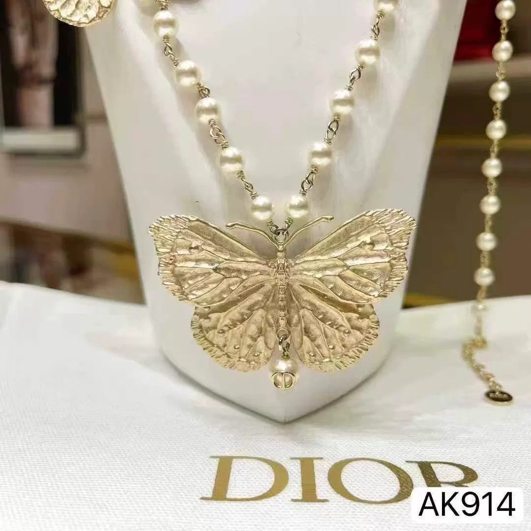 Dior Dior S24 Metamorphose Gold Butterfly Necklace Rare Size ONE SIZE - 8 Thumbnail