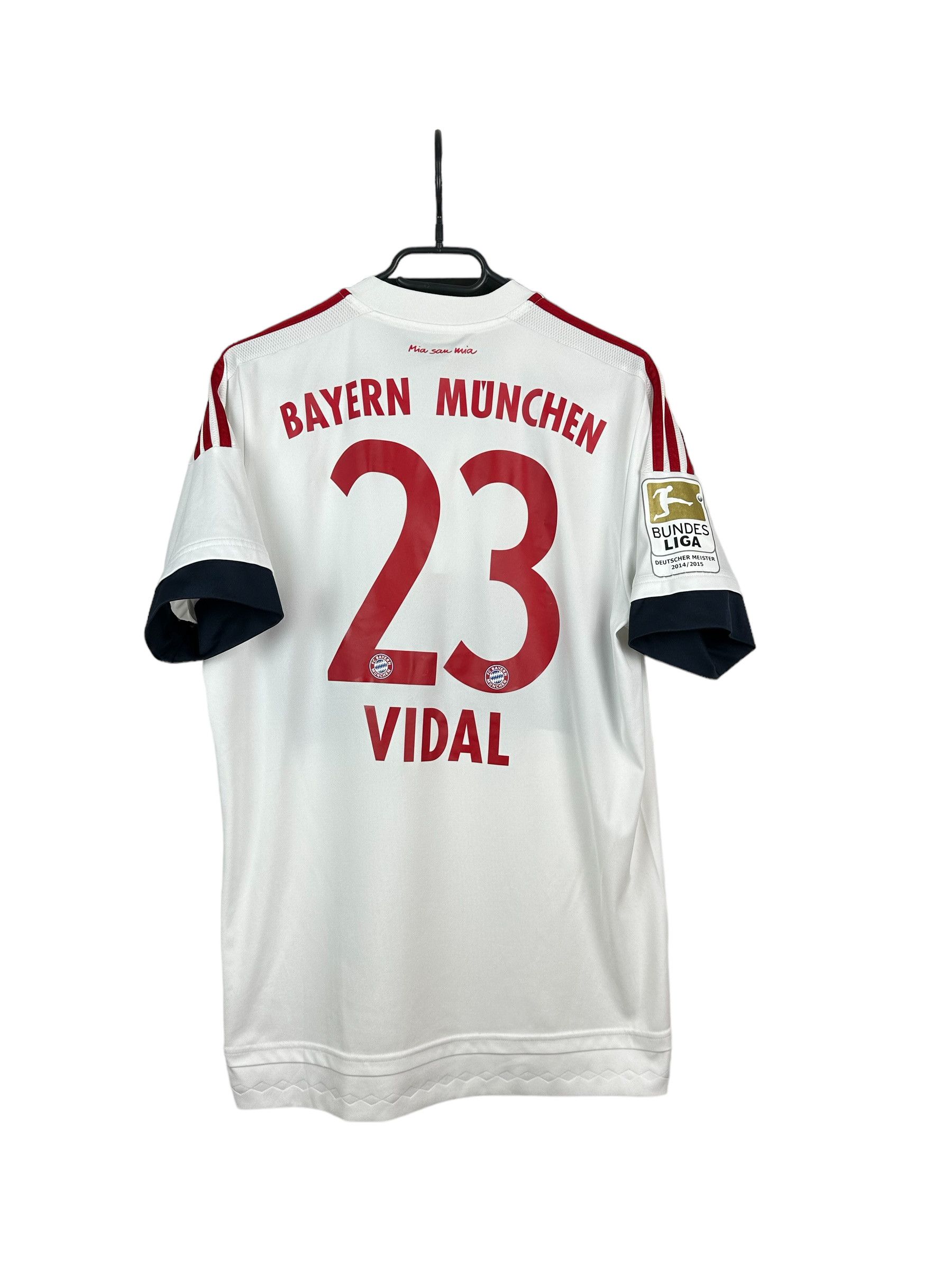 Adidas Bayern Munich football shirt 2015 #23 Vidal Adidas Jersey Size US M / EU 48-50 / 2 - 1 Thumbnail