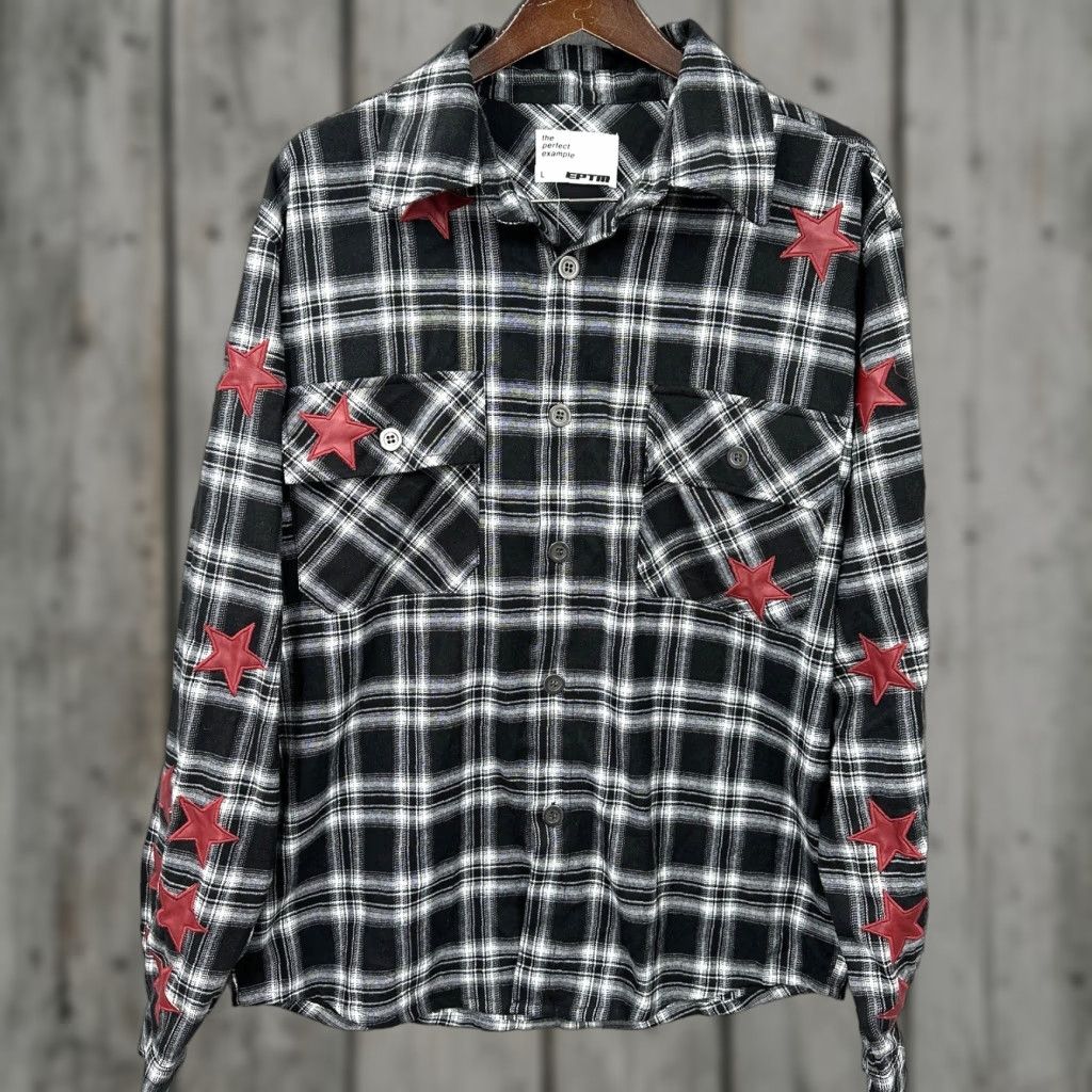 Vintage EPTM Shirt Mens L Flannel Button Front Stars Street Style Oversized Western y2k Size US L / EU 52-54 / 3 - 1 Thumbnail