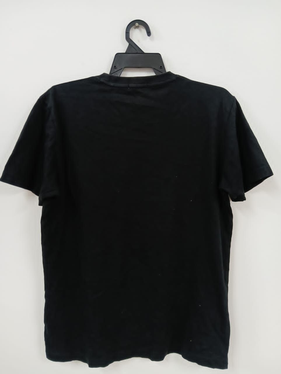 Anime × Japanese Brand × One Piece Best Offer🔥One Piece x Uniqlo shirt Size US L / EU 52-54 / 3 - 2 Thumbnail