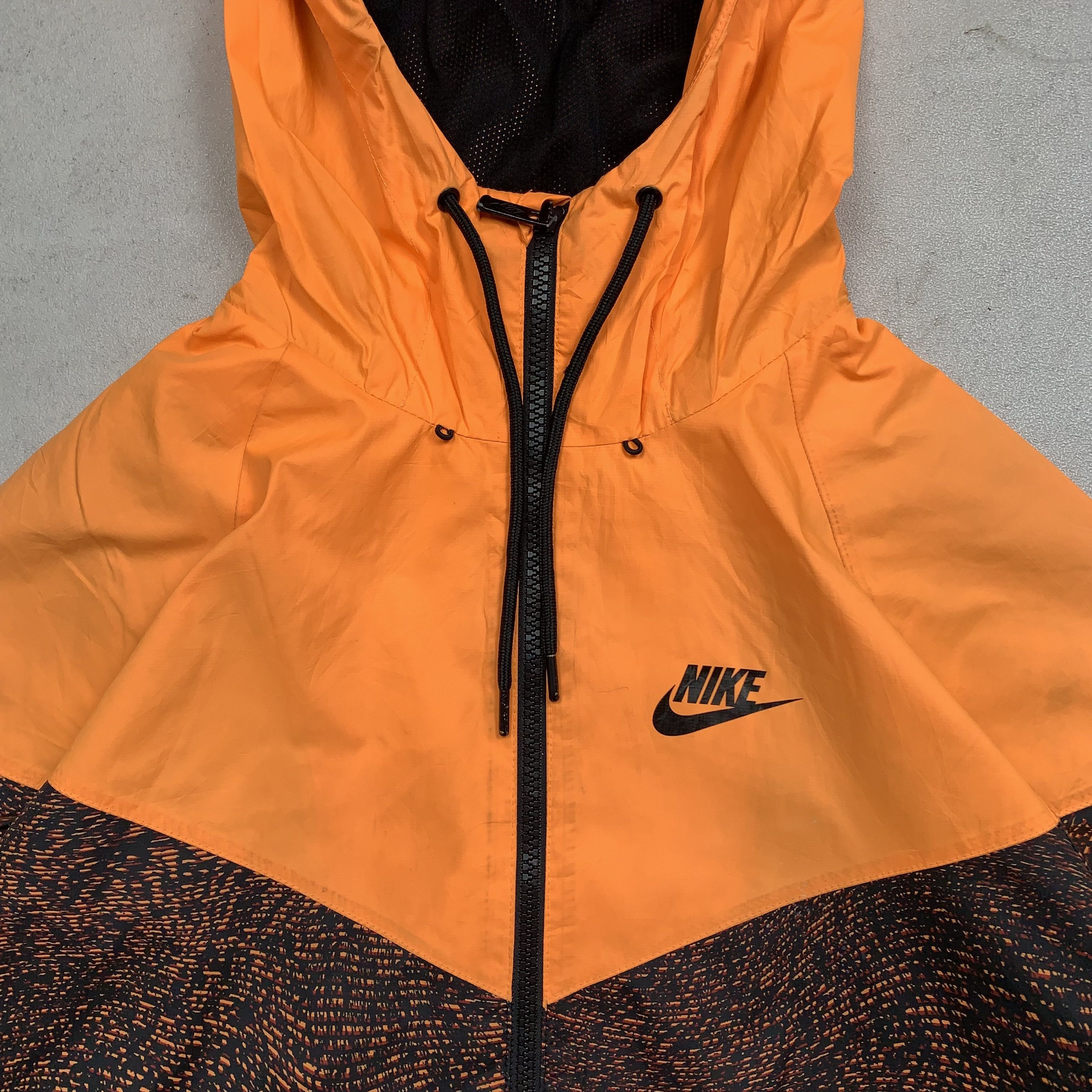 Nike Nike Hooded Zip Up Jacket Size US S / EU 44-46 / 1 - 2 Thumbnail