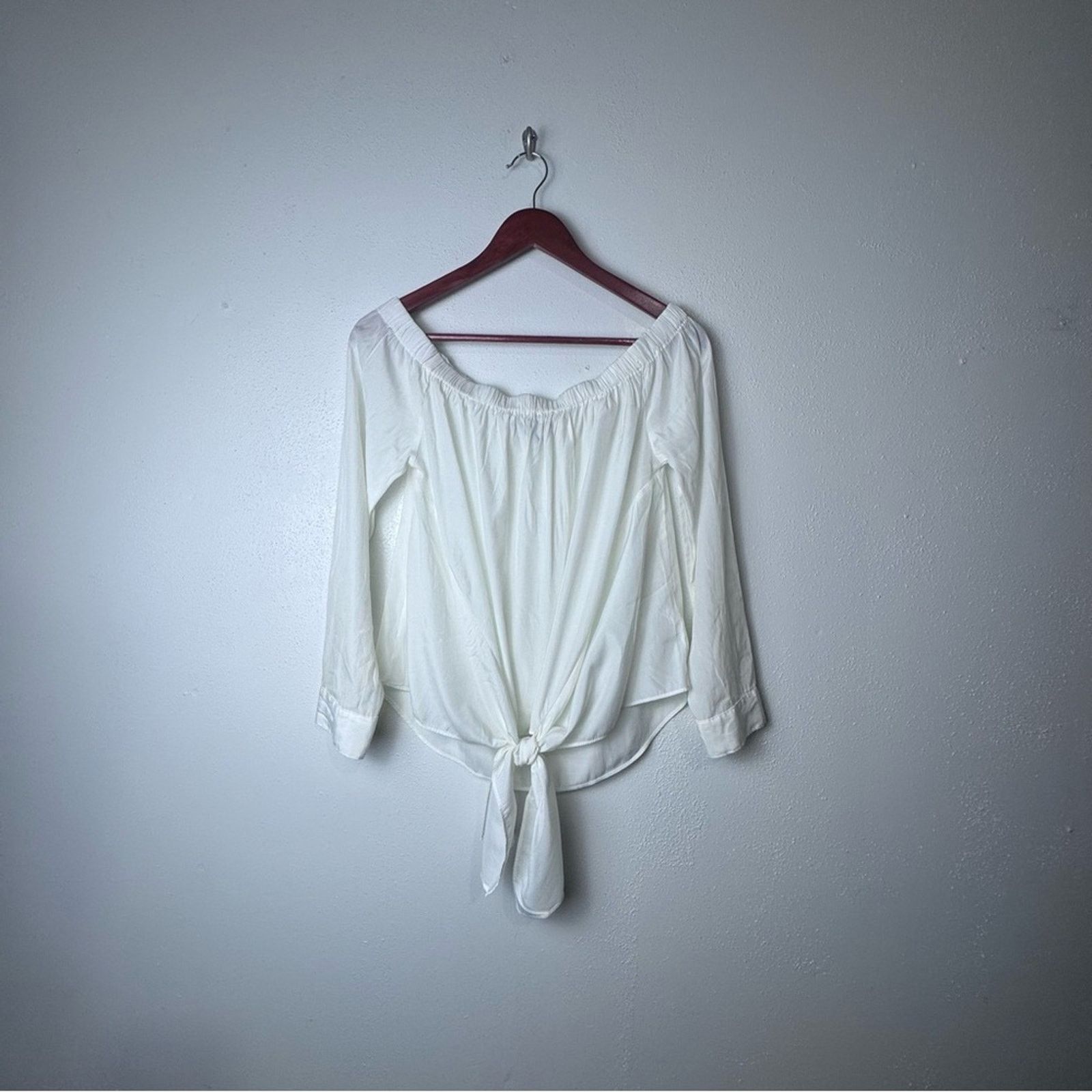 Express Express White Off the Shoulder Front Tie Top Womens Size Med Size M / US 6-8 / IT 42-44 - 9 Thumbnail