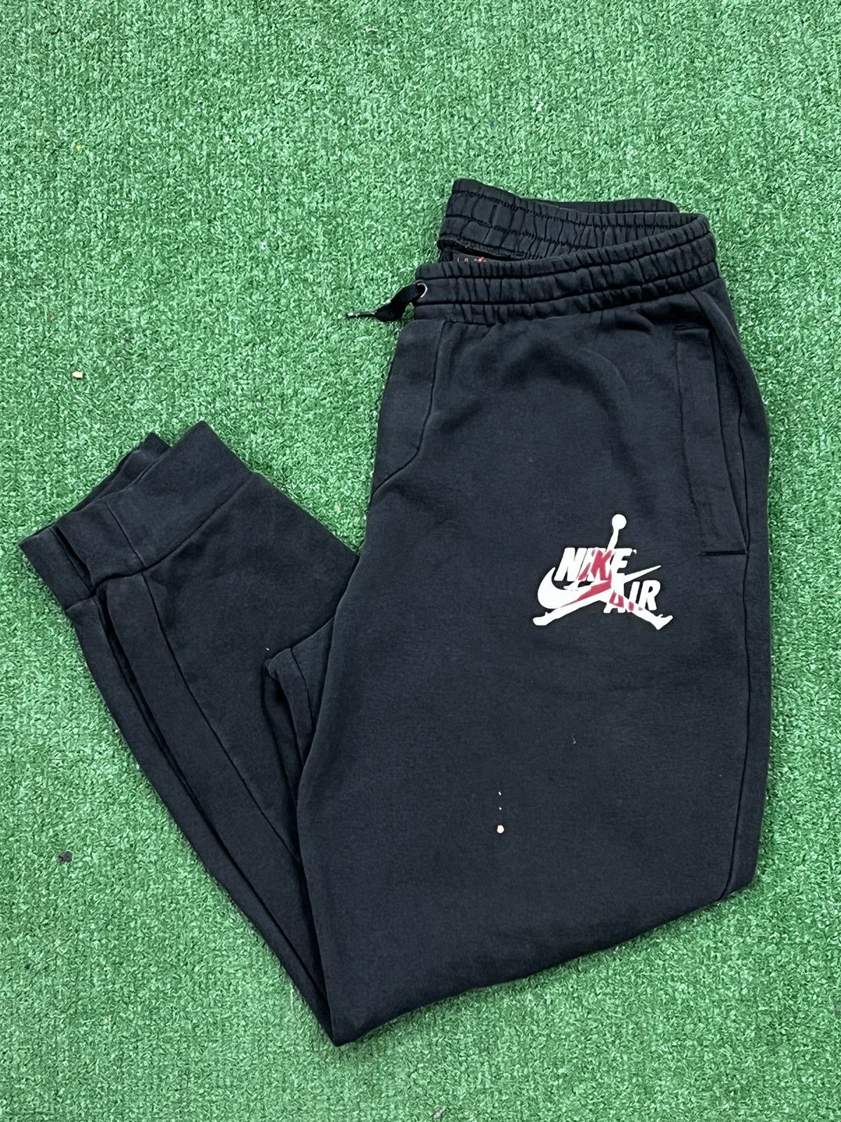 Jordan Brand Air Jordan Spellout Long Sleeve Tee & Sweatpants Size US 32 / EU 48 - 2 Thumbnail