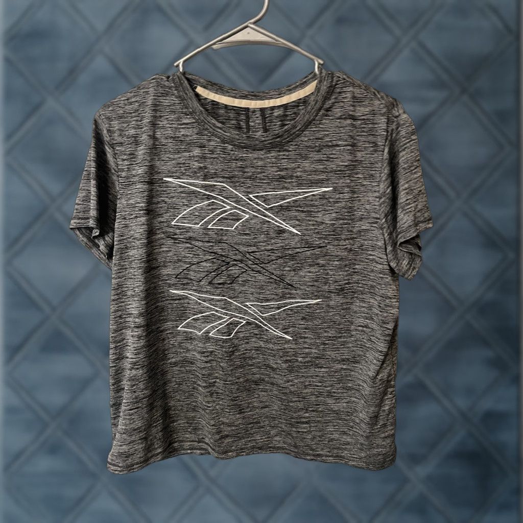 Reebok Reebok Women's Grey Workout Shirt Size Large Open Back Size L / US 10 / IT 46 - 1 Thumbnail