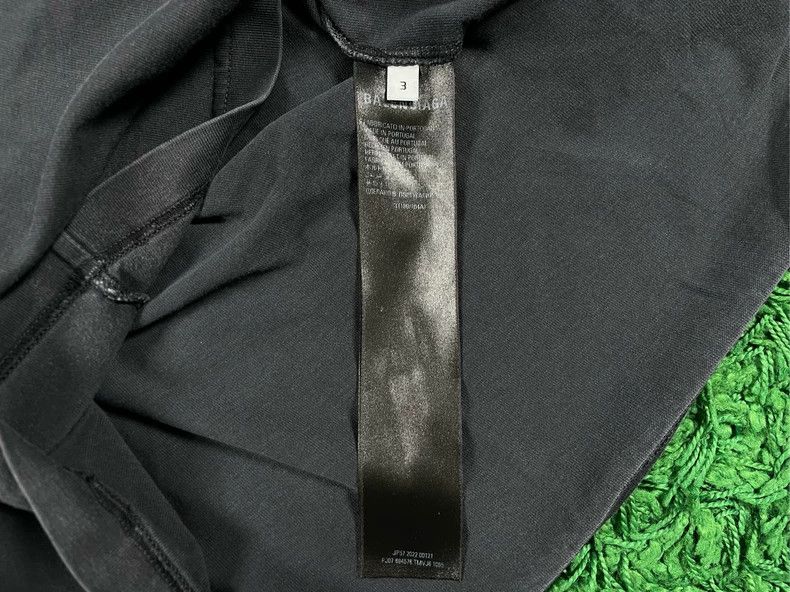 Balenciaga Balenciaga Old short sleeve made of washing ash for coveri Size US L / EU 52-54 / 3 - 4 Thumbnail