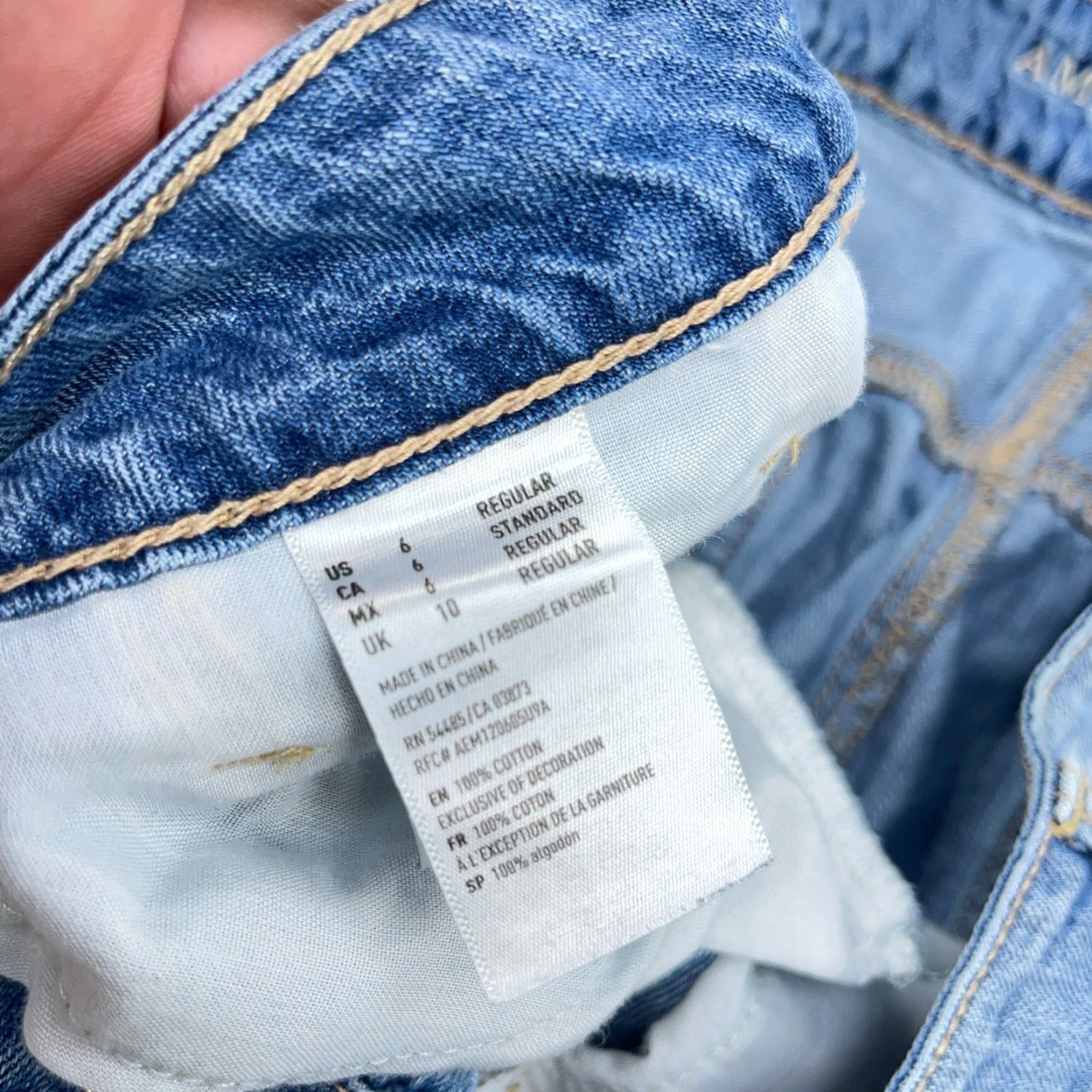 American Eagle Outfitters American Eagle Jeans Women 6 Tomgirl Baggy Button Fly Distressed Ripped Holey Destroyed Jeans Size 28" / US 6 / IT 42 - 6 Thumbnail