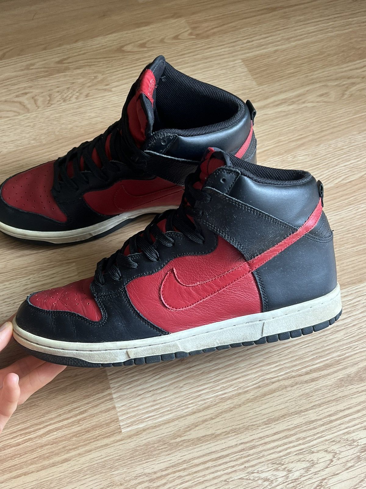Nike Vintage Nike Dunk Hi Varsity Red Bred Black 2010 Us 10 Size US 10 / EU 43 - 4 Thumbnail