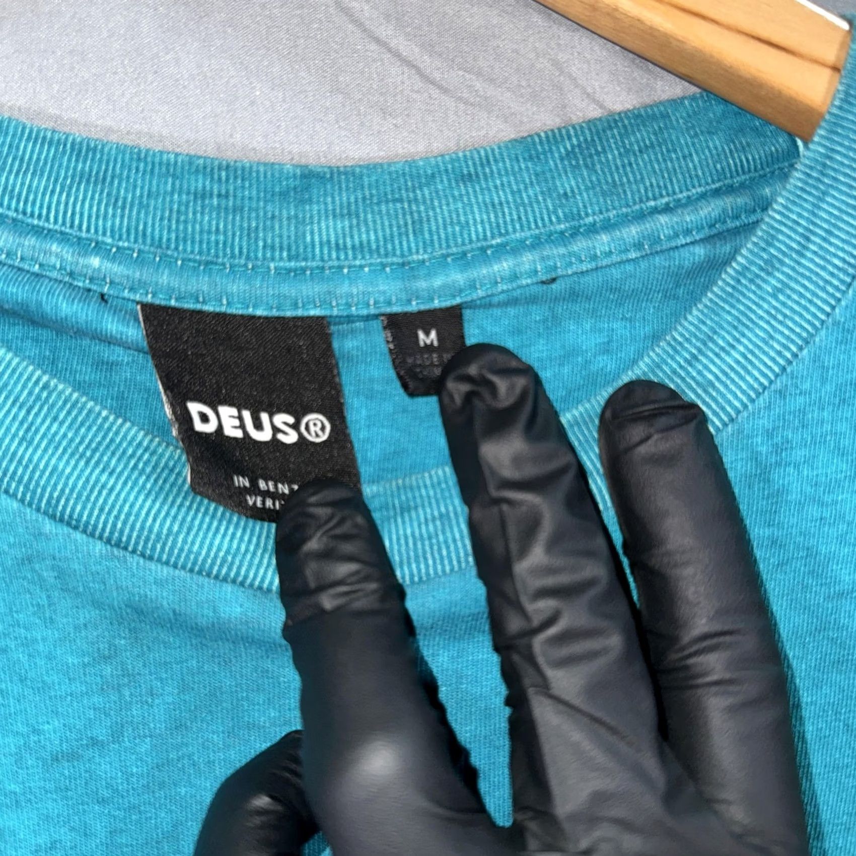 Vintage Deus Shirt Mens Medium Blue Long Sleeve Graphic Tee Panda Crew Neck Logo XS? Size US M / EU 48-50 / 2 - 3 Thumbnail