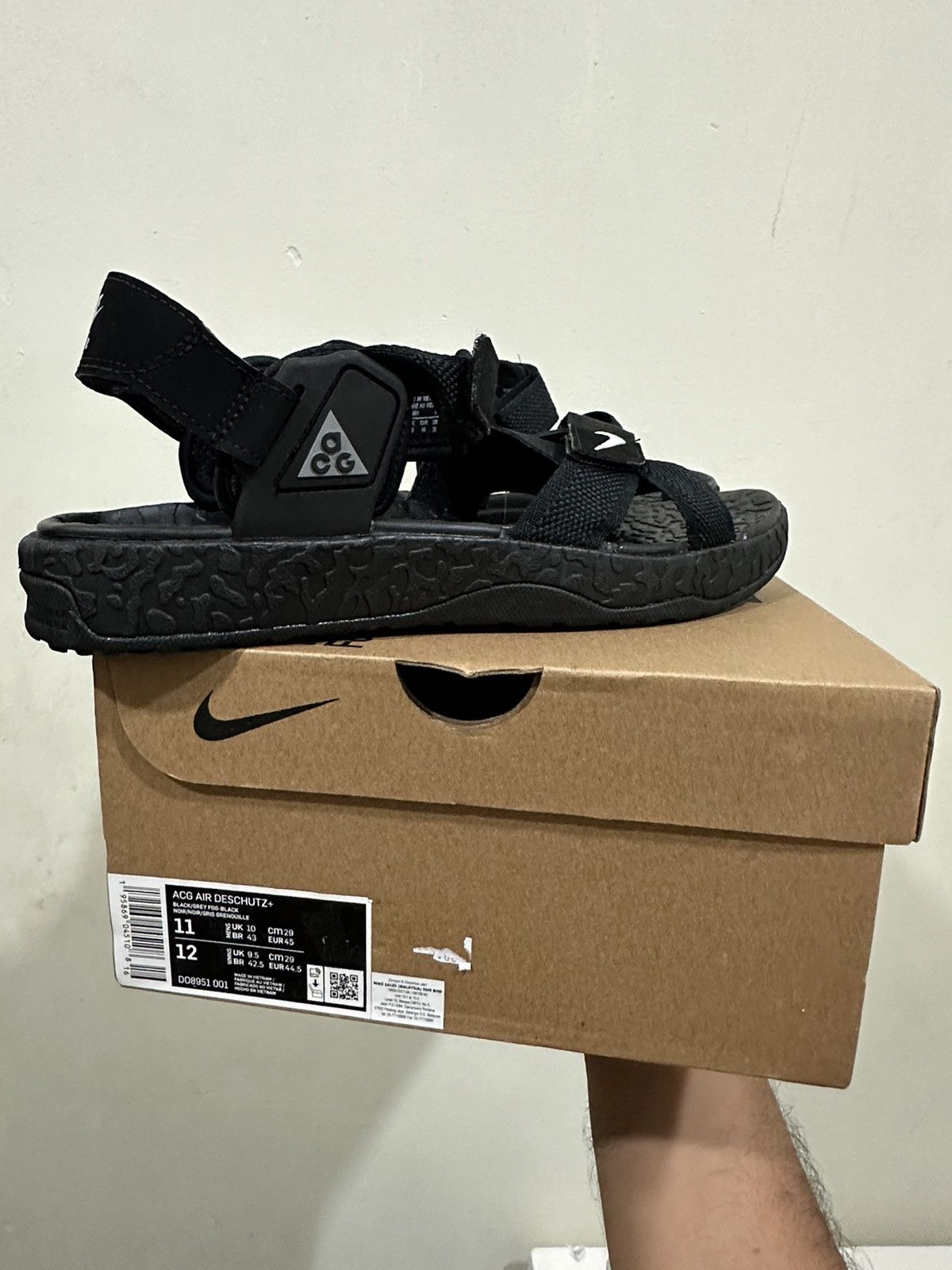 Nike ACG AIR Deschutz Black DS Size US 11 / EU 44 - 2 Thumbnail