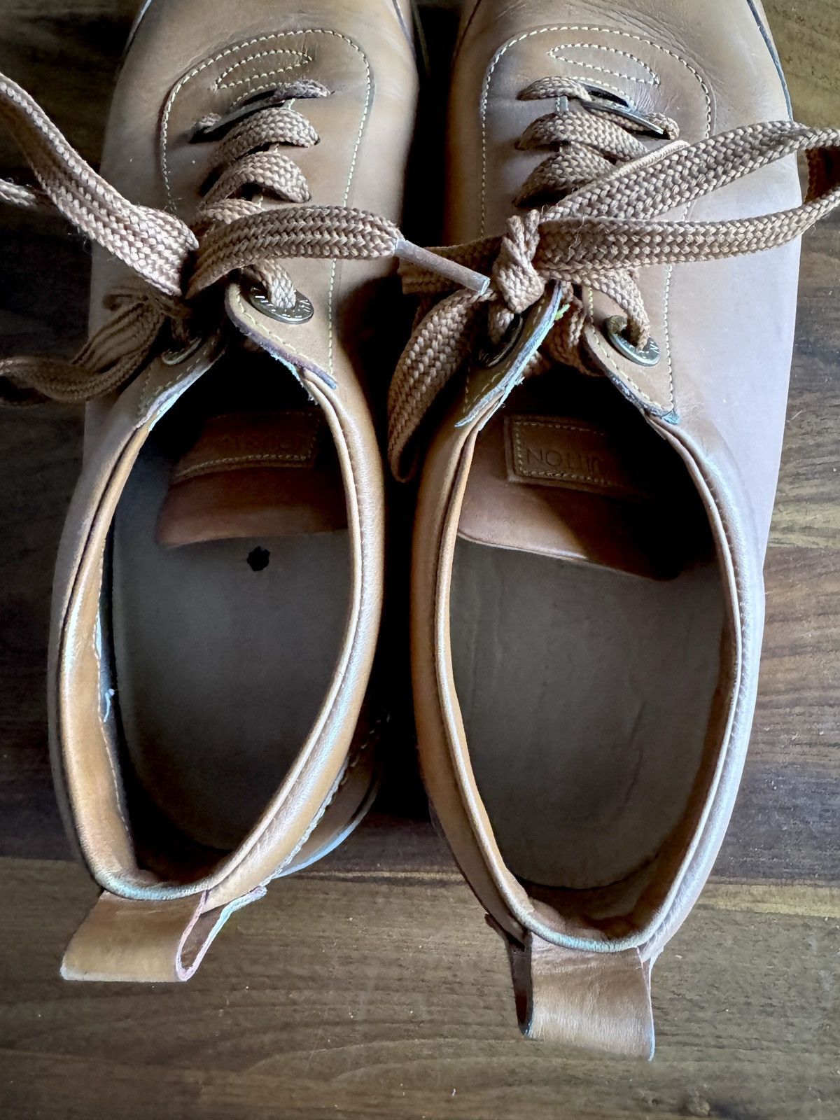 Louis Vuitton Louis Vuitton Cognac Leather Sneakers Size US 8.5 / IT 38.5 - 8 Thumbnail