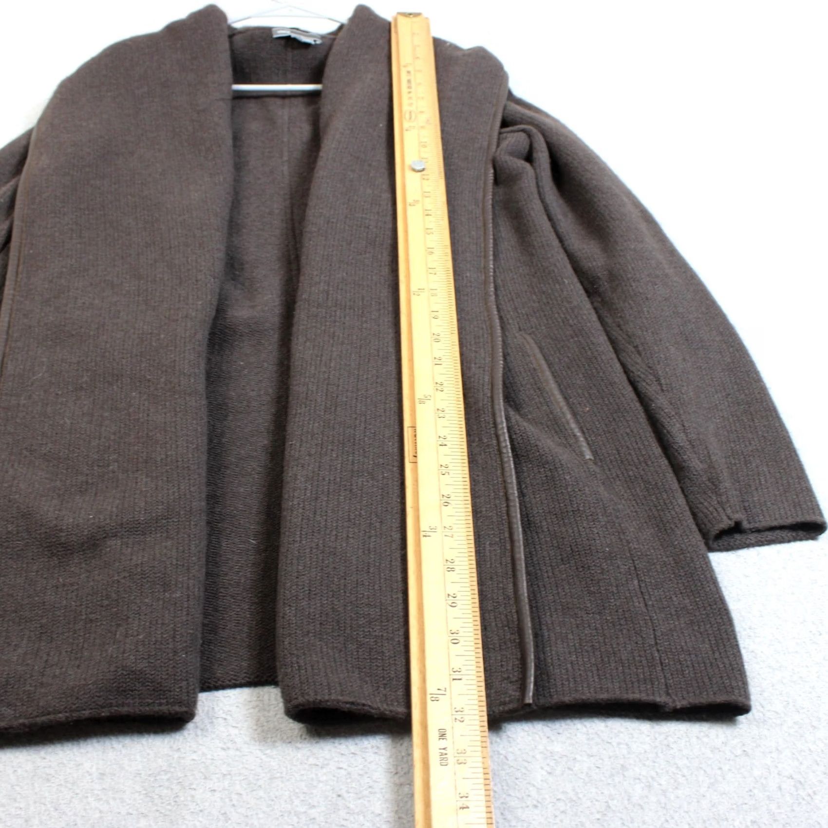 Vince Vince Cardigan Women Small Brown Open Knit Wool Yak Leather Sleeve Asymmetrical Pockets V-Neck Winter Modern Bohemian Preppy Shirt/Sweater Size S / US 4 / IT 40 - 5 Thumbnail
