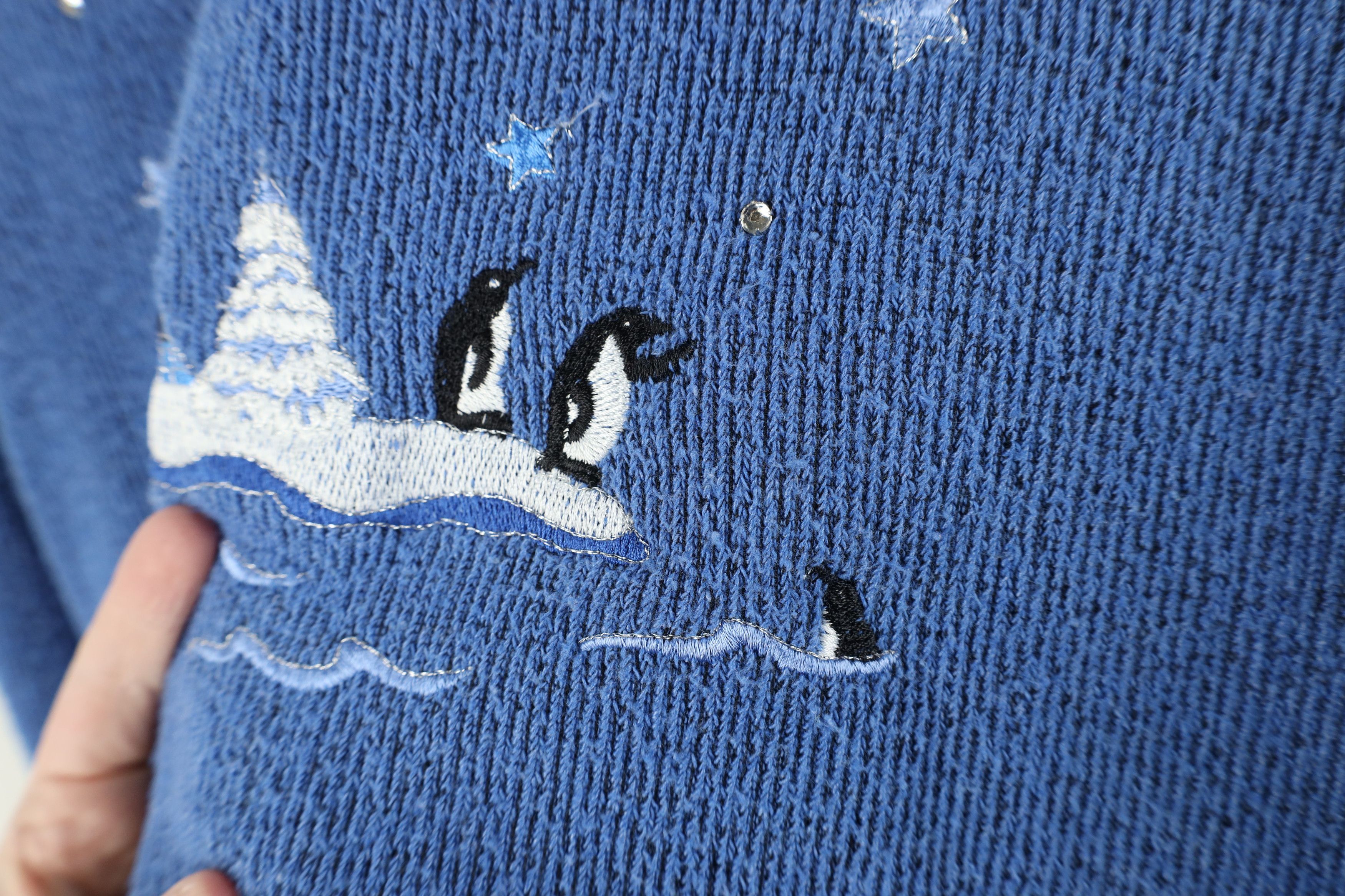 Vintage Vintage 90s Streetwear Winter Lighthouse Penguin Sweatshirt Size XS / US 0-2 / IT 36-38 - 5 Thumbnail