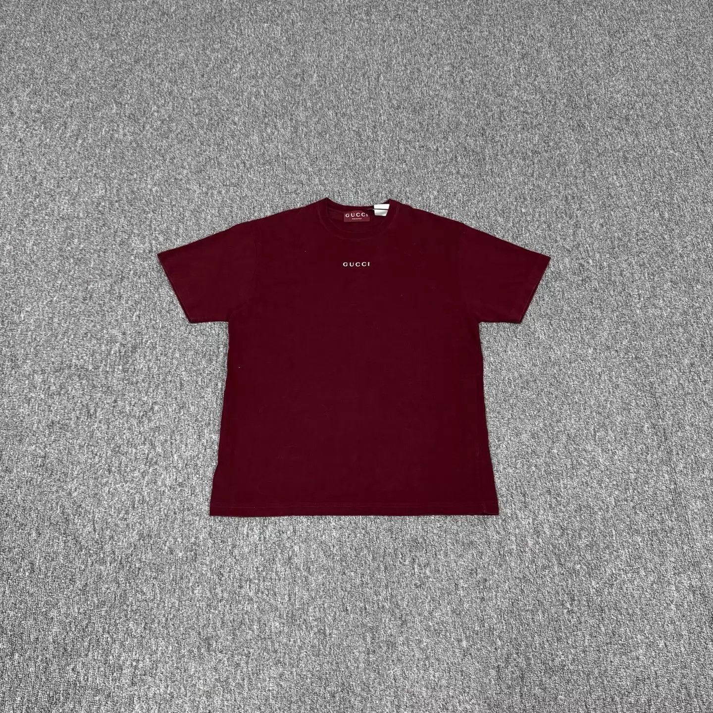 Gucci Gucci Wine Red Small Logo Short Sleeve T-Shirt M Unisex Size M / US 6-8 / IT 42-44 - 1 Thumbnail