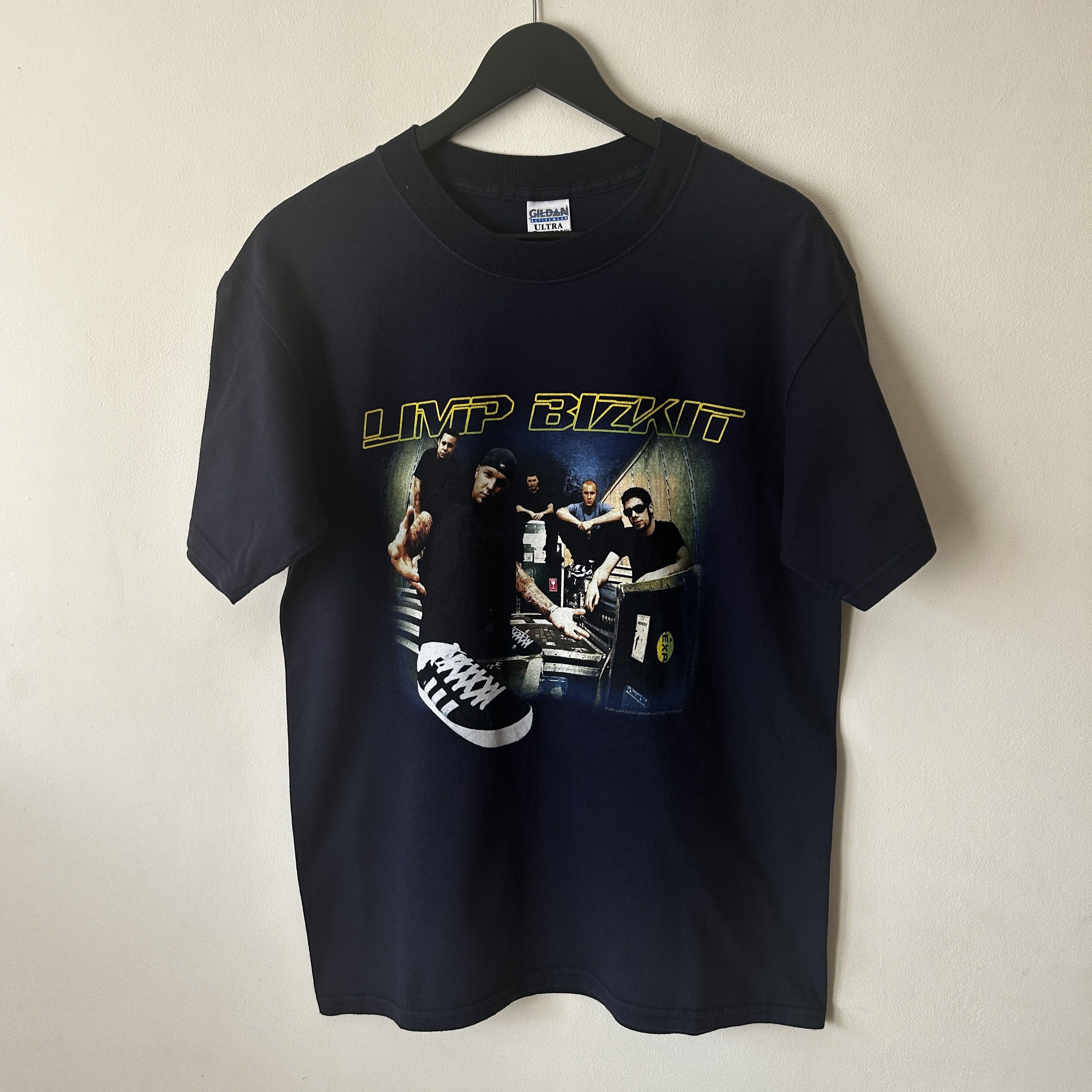 image of Band Tees x Rock T Shirt Vintage Limp Bizkit Chocolate Starfish 2000 Band T-Shirt in Navy (Size Med