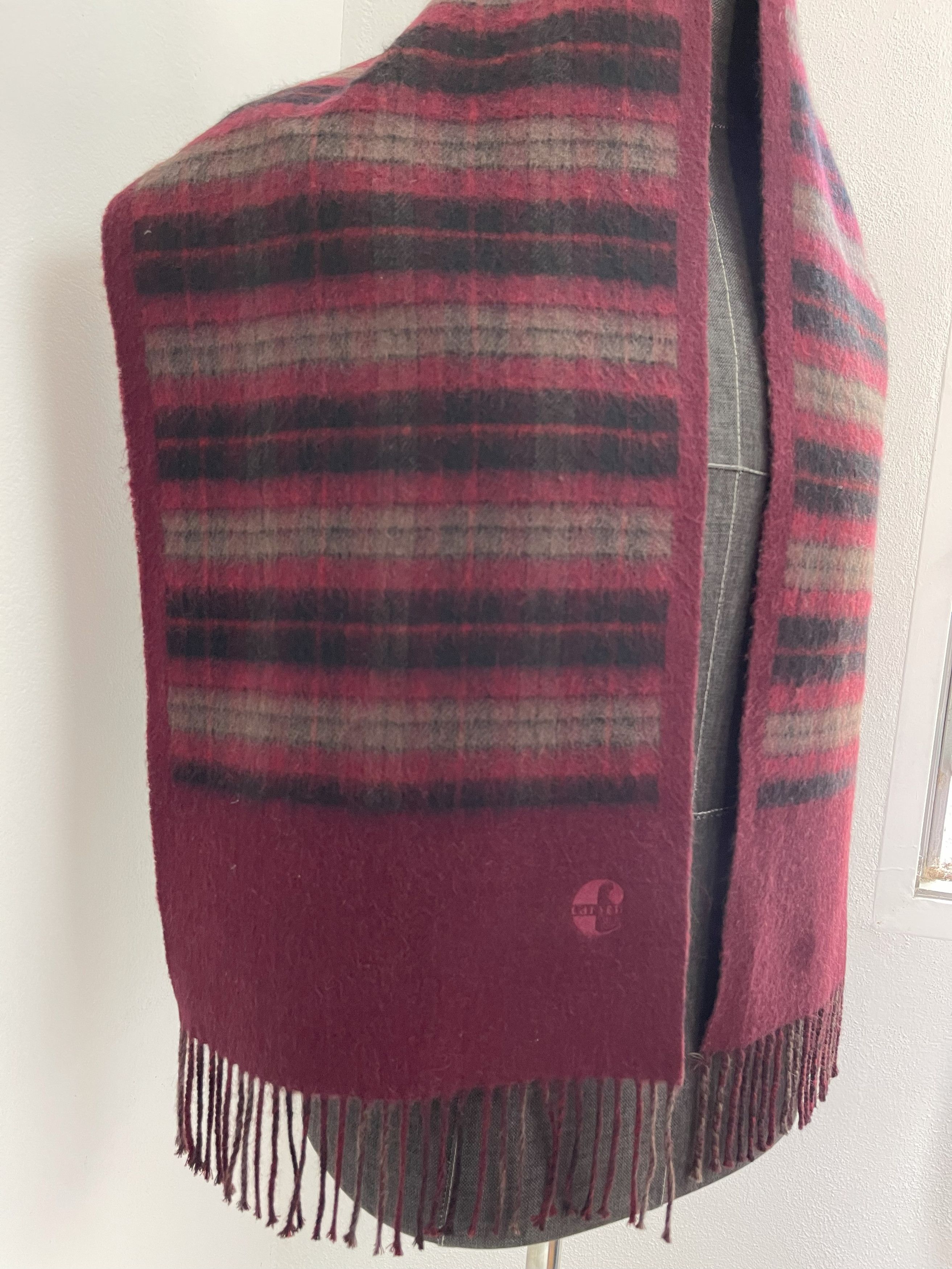 Carven Vintage Carven Scarf / Muffler - 6095 Size ONE SIZE - 4 Thumbnail