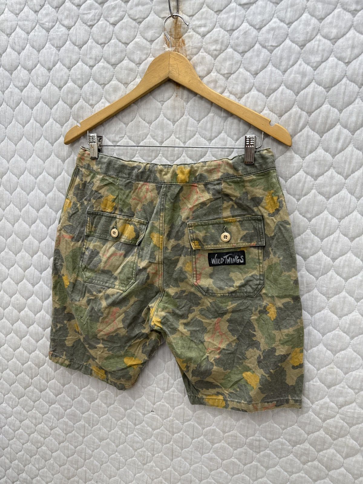 Wild Things 🔥🔥🔥ARCHIVE WILD THINGS CAMO SHORTS Size US 31 - 7 Thumbnail