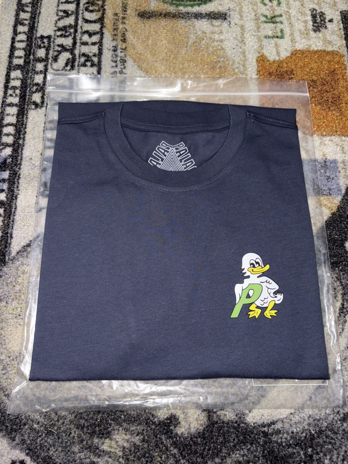Palace Palace Duck Off T-Shirt Navy Size US XL / EU 56 / 4 - 1 Thumbnail