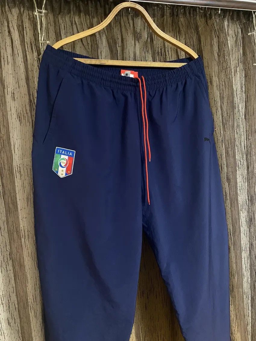 Puma × Vintage Vintage Puma Soccer Navy Pants Italy Baggy Track Bottoms Size US 36 / EU 52 - 4 Thumbnail