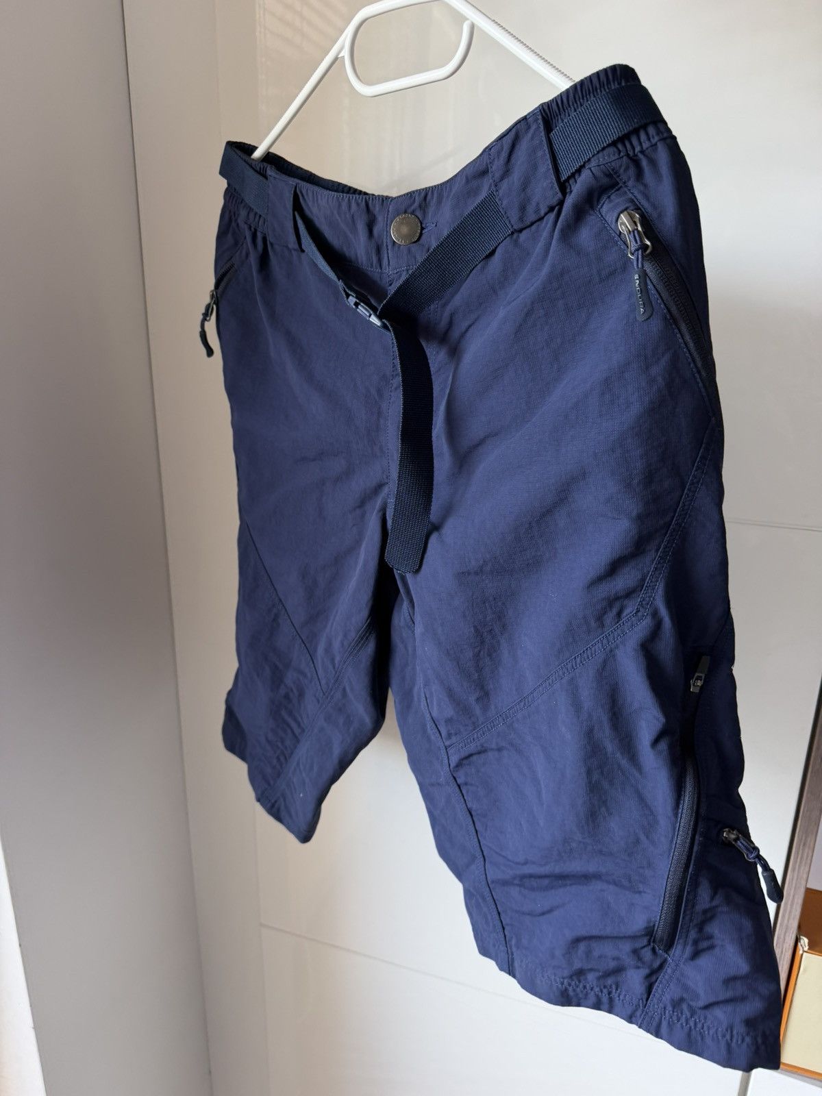 Other Endura Men’s Gorpcore Shorts Size US 32 / EU 48 - 3 Thumbnail