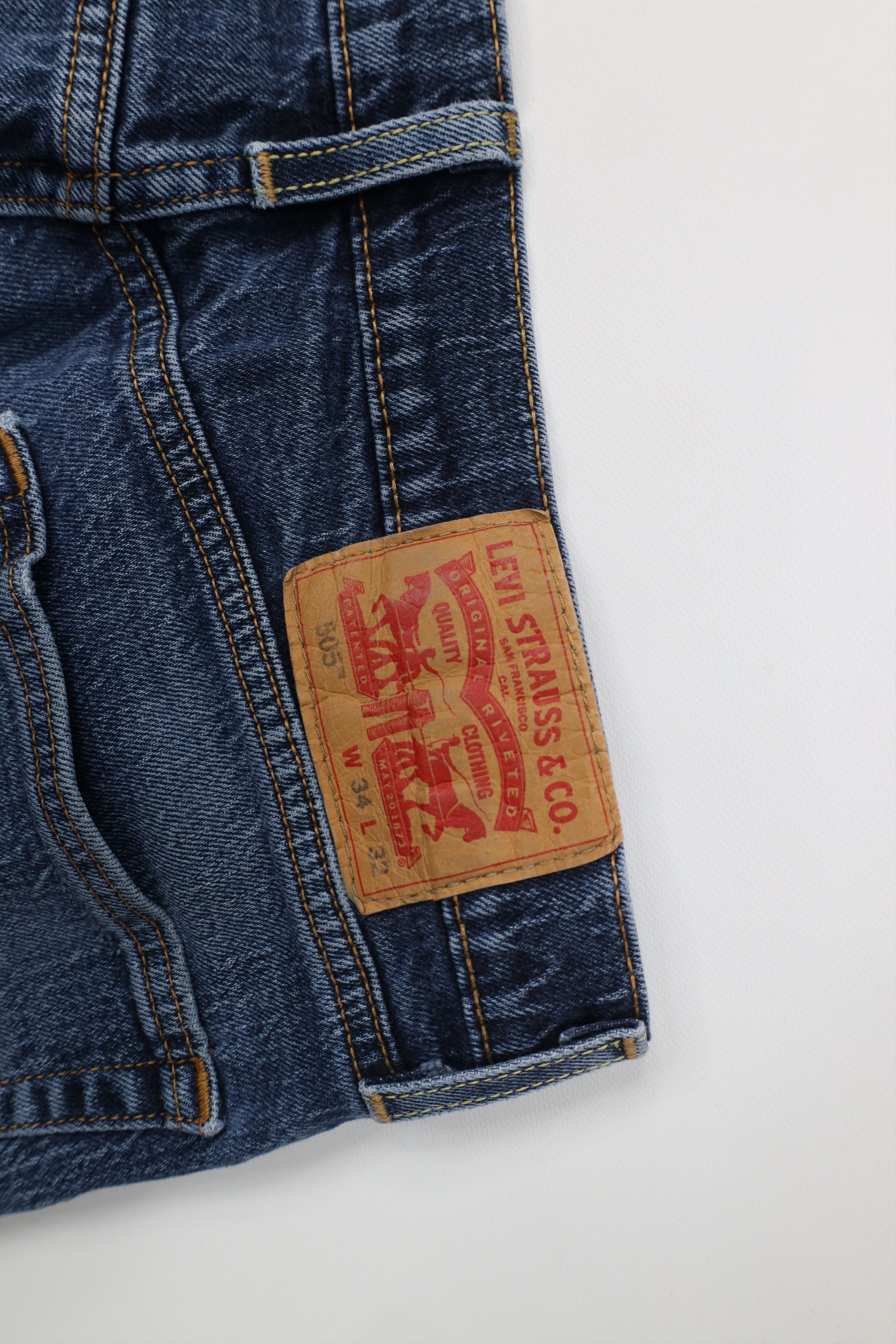 Levi's Vintage Y2K Levis 505 Regular Straight Leg Denim Jeans Size US 34 / EU 50 - 16 Thumbnail