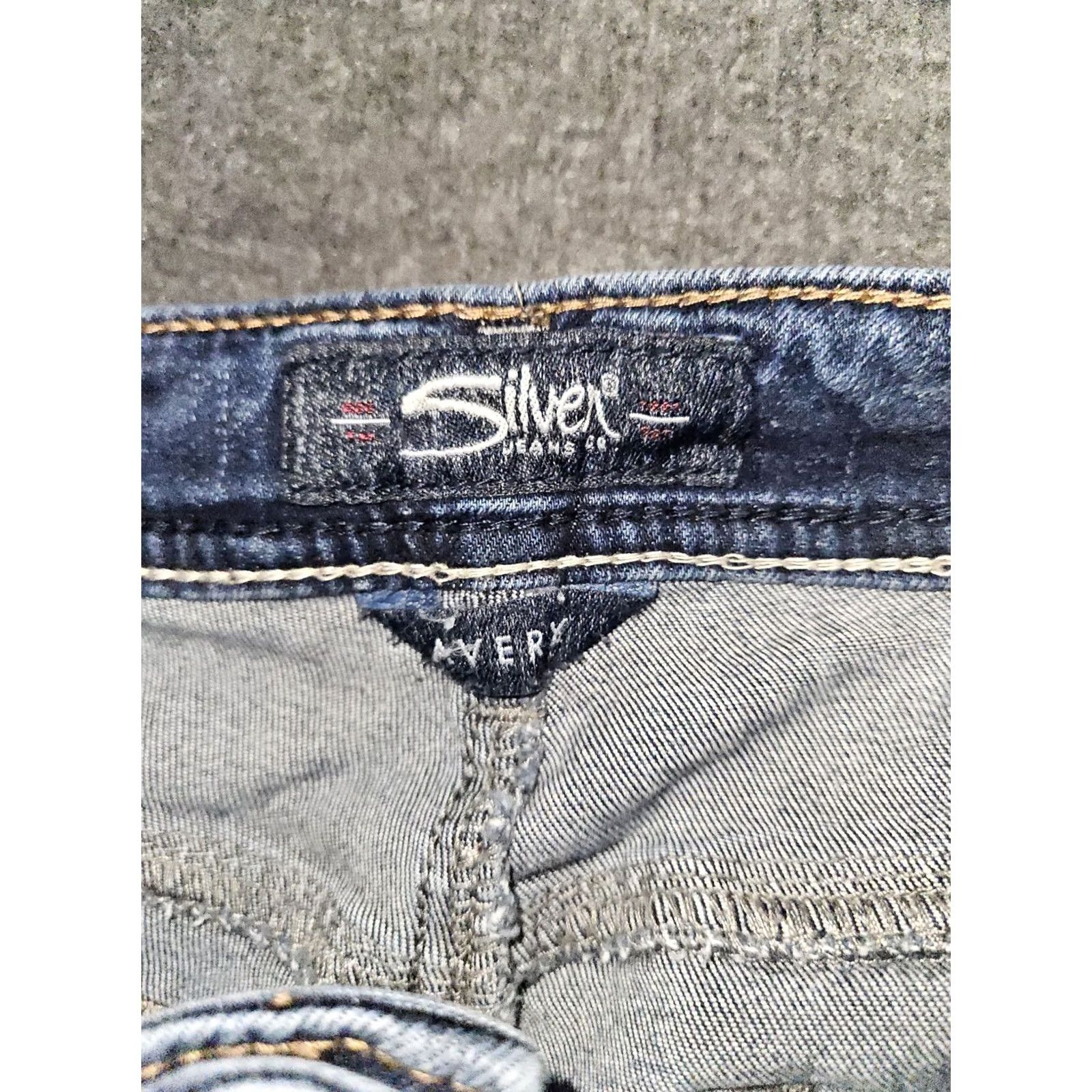 Silver Jeans Co. Silver Jeans Women's Jeans Bootcut 29x33 Slim Low Rise Embroidered Blue Denim Stretch Size 29" - 2 Thumbnail