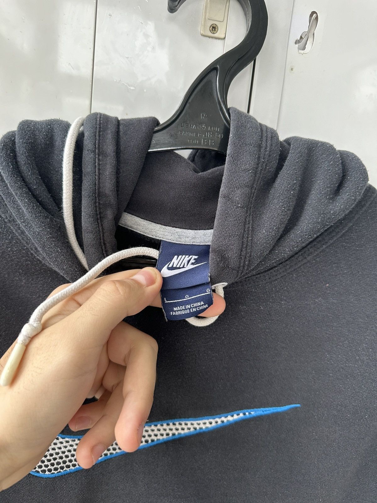Nike Vintage Nike Hoodie Big Swoosh Logo Size US L / EU 52-54 / 3 - 8 Thumbnail