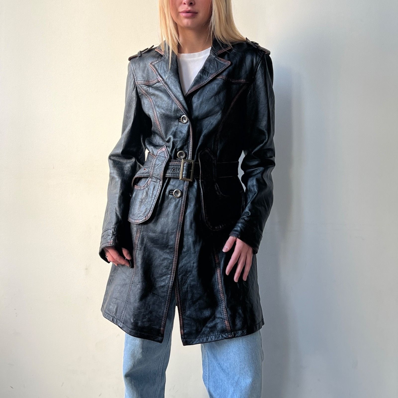 Vintage Vintage Italian Leather Trench Coat Belted Coat 9731AC Size S / US 4 / IT 40 - 1 Thumbnail