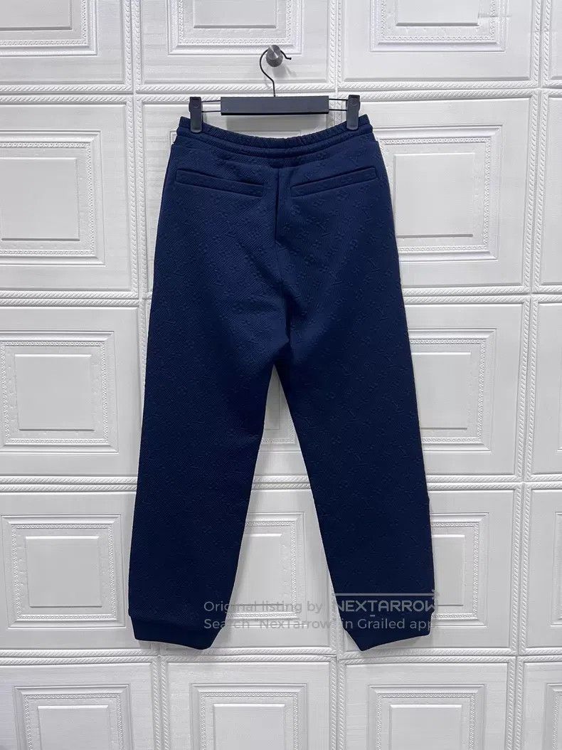 Louis Vuitton Louis Vuitton size xs Dark Blue Full Logo Embossed Sweatpan Size US 28 / EU 44 - 2 Thumbnail