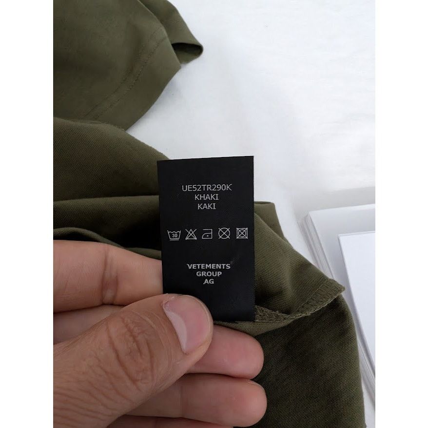 Vetements o1rshd1 T-Shirt Tee in Khaki Size US L / EU 52-54 / 3 - 16 Thumbnail