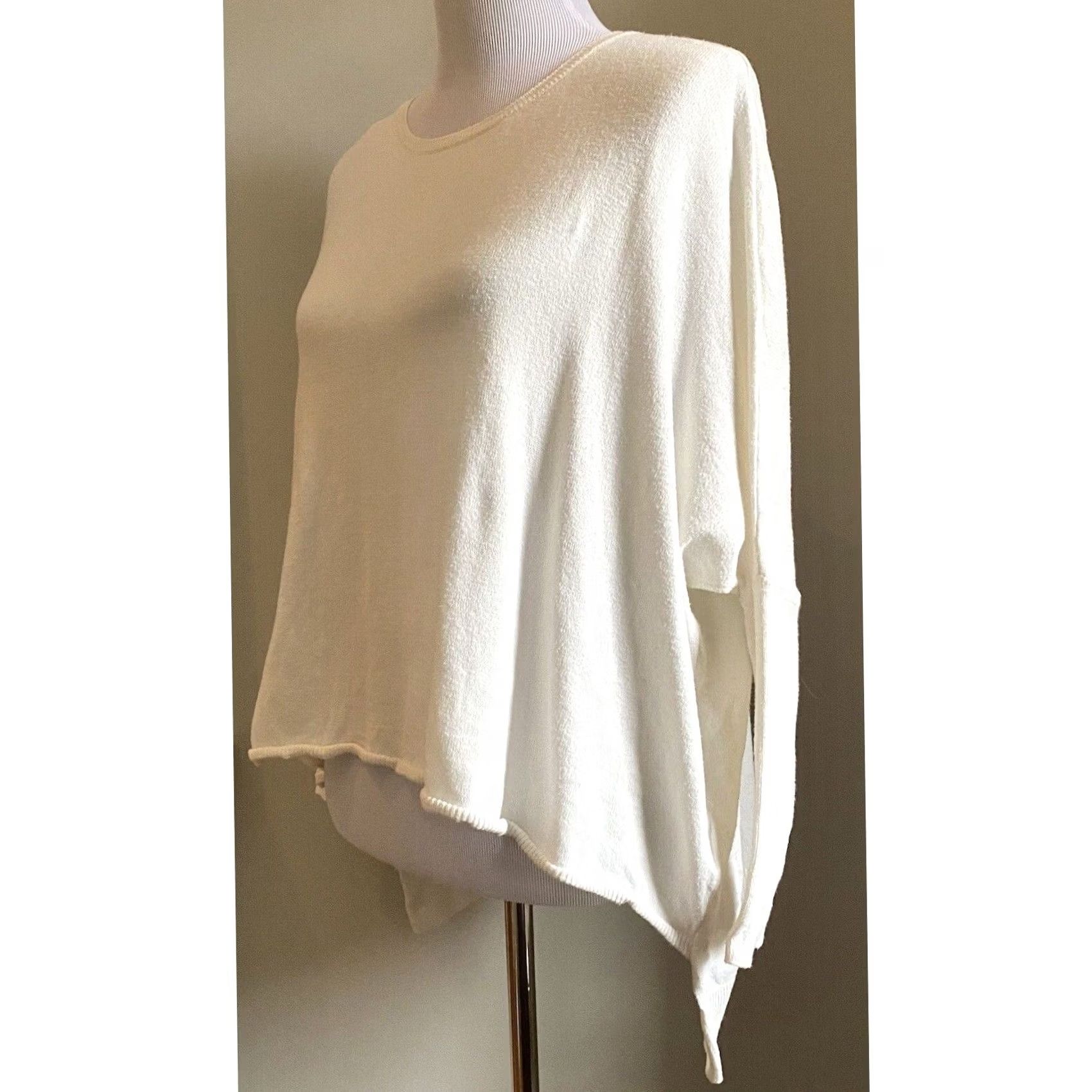 Vintage Fresh Produce Ivory Sweater Cotton Blend Boxy Lightweight High Low XS/S Women’s Crew Neck Pullover Knit Solid All Seasons Ladies Womens Size XS / US 0-2 / IT 36-38 - 2 Thumbnail