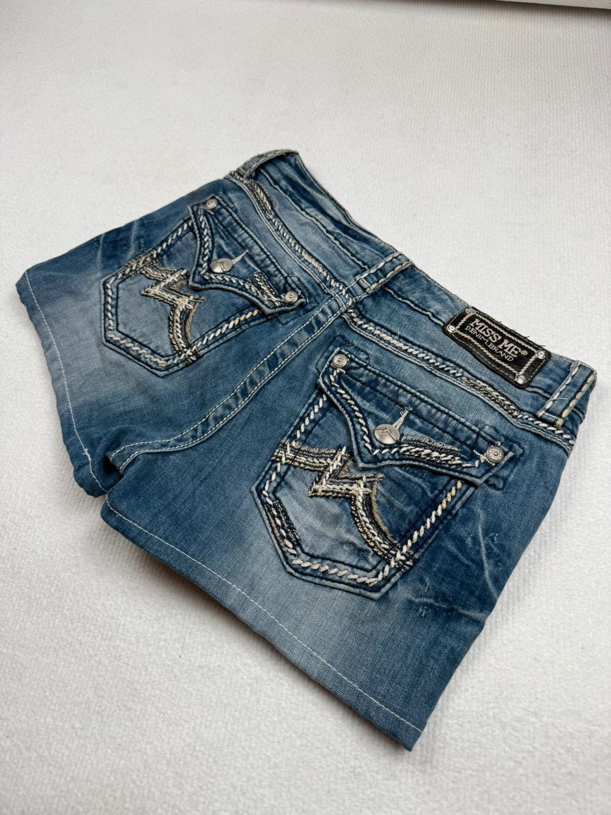 Miss Me Miss Me Low Waist Hot Pants Micro Shorts 2000s Vintage Y2 Size 28" / US 6 / IT 42 - 1 Thumbnail