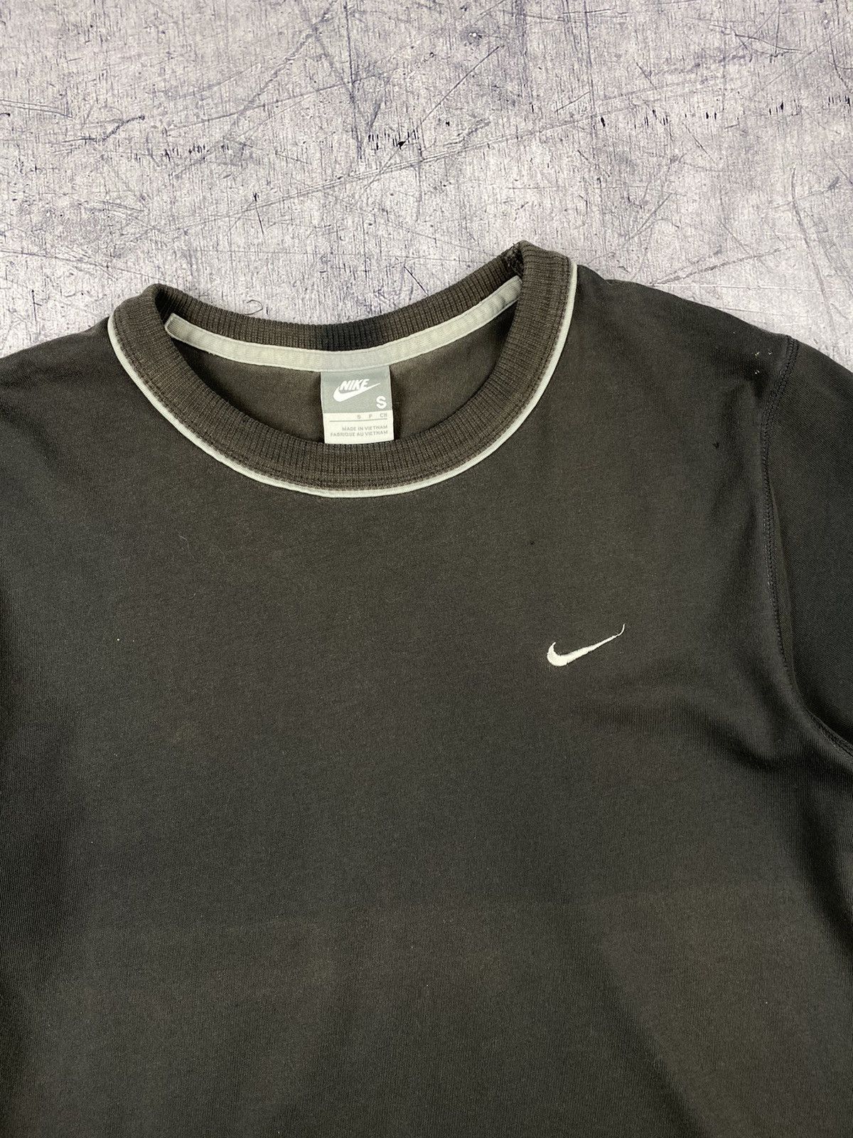 Nike × Vintage Vintage Nike Distressed drill Tee T Shirts Size US S / EU 44-46 / 1 - 5 Thumbnail