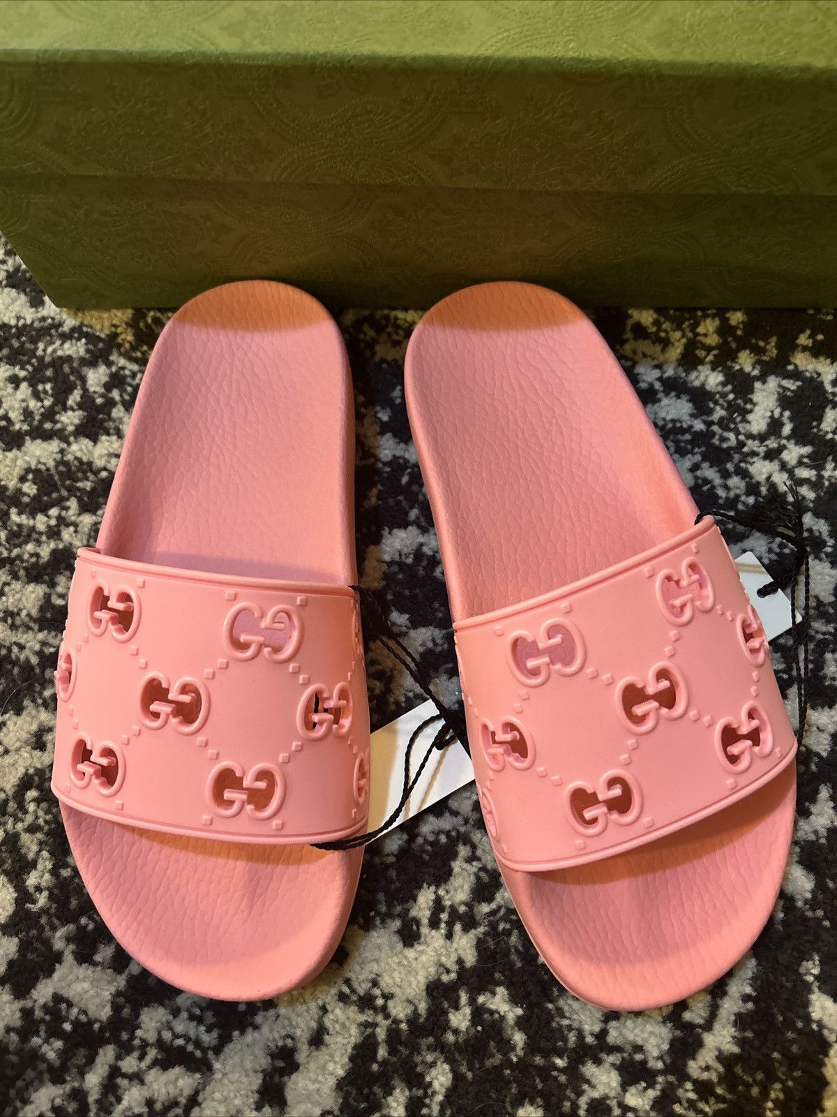 Gucci GG Slide Rubber Sandal Pink size 37