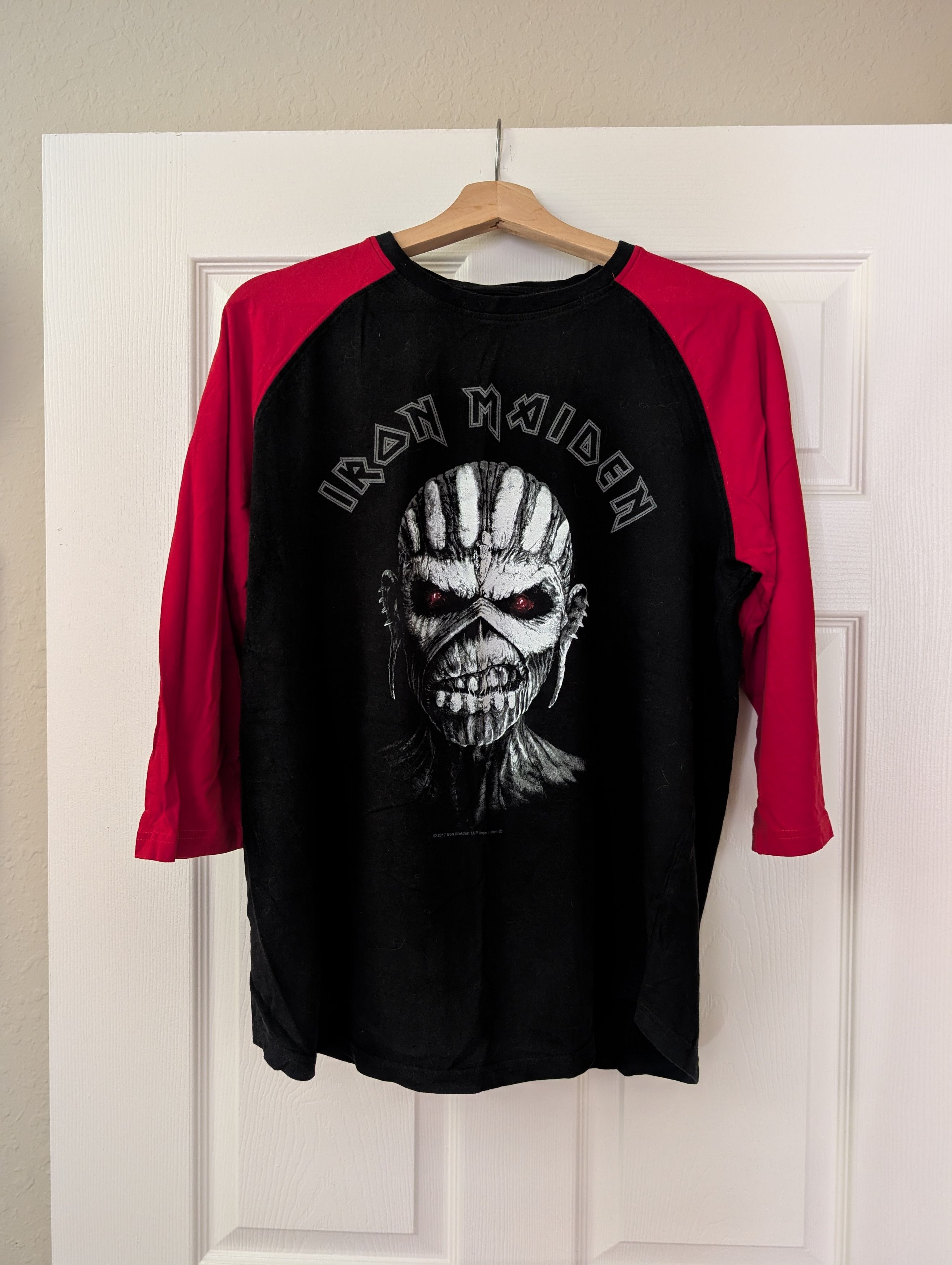 Iron Maiden 2017 Iron Maiden Raglan T-Shirt - Book of Souls - Black/Red Size US L / EU 52-54 / 3 - 1 Thumbnail