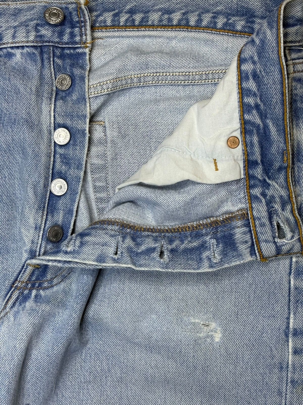 Levi's Vintage 90s Levis 501xx Blue Wash Patched Ripped Baggy Jeans Size US 33 - 3 Thumbnail