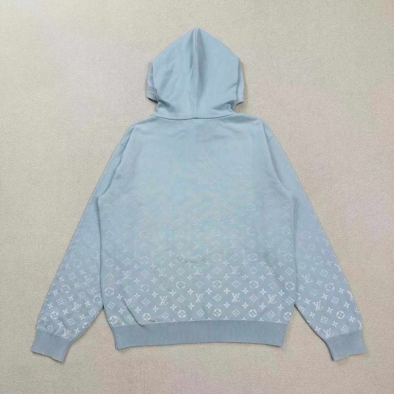 Louis Vuitton Louis Vuitton gradient Monogram knit hoodie M like new Size US M / EU 48-50 / 2 - 2 Thumbnail