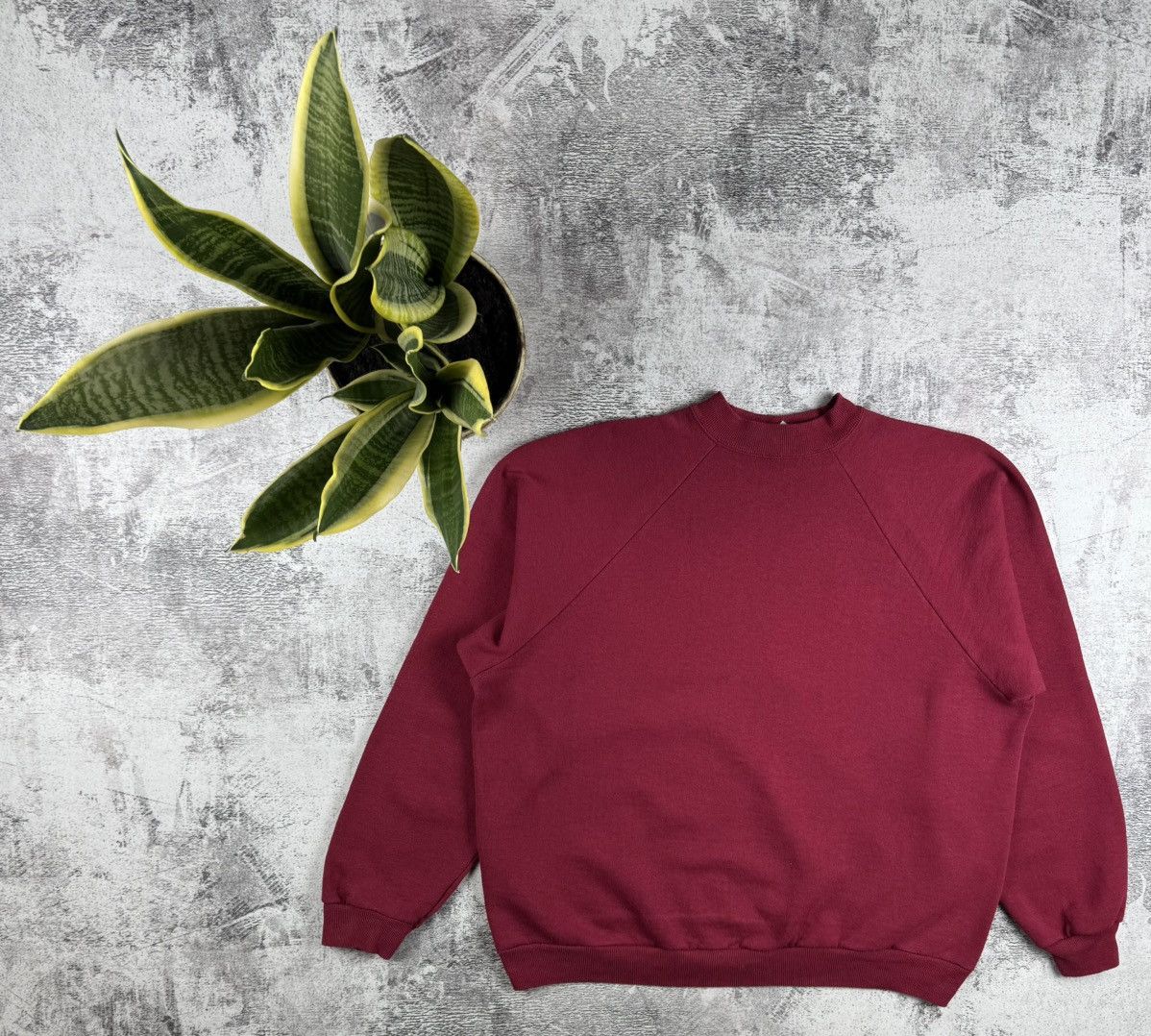 Hanes Vintage HANES Activewear Red Sportswear USA Blank 90s Hoodie Sweatshirt Pullover Size US XL / EU 56 / 4 - 1 Thumbnail
