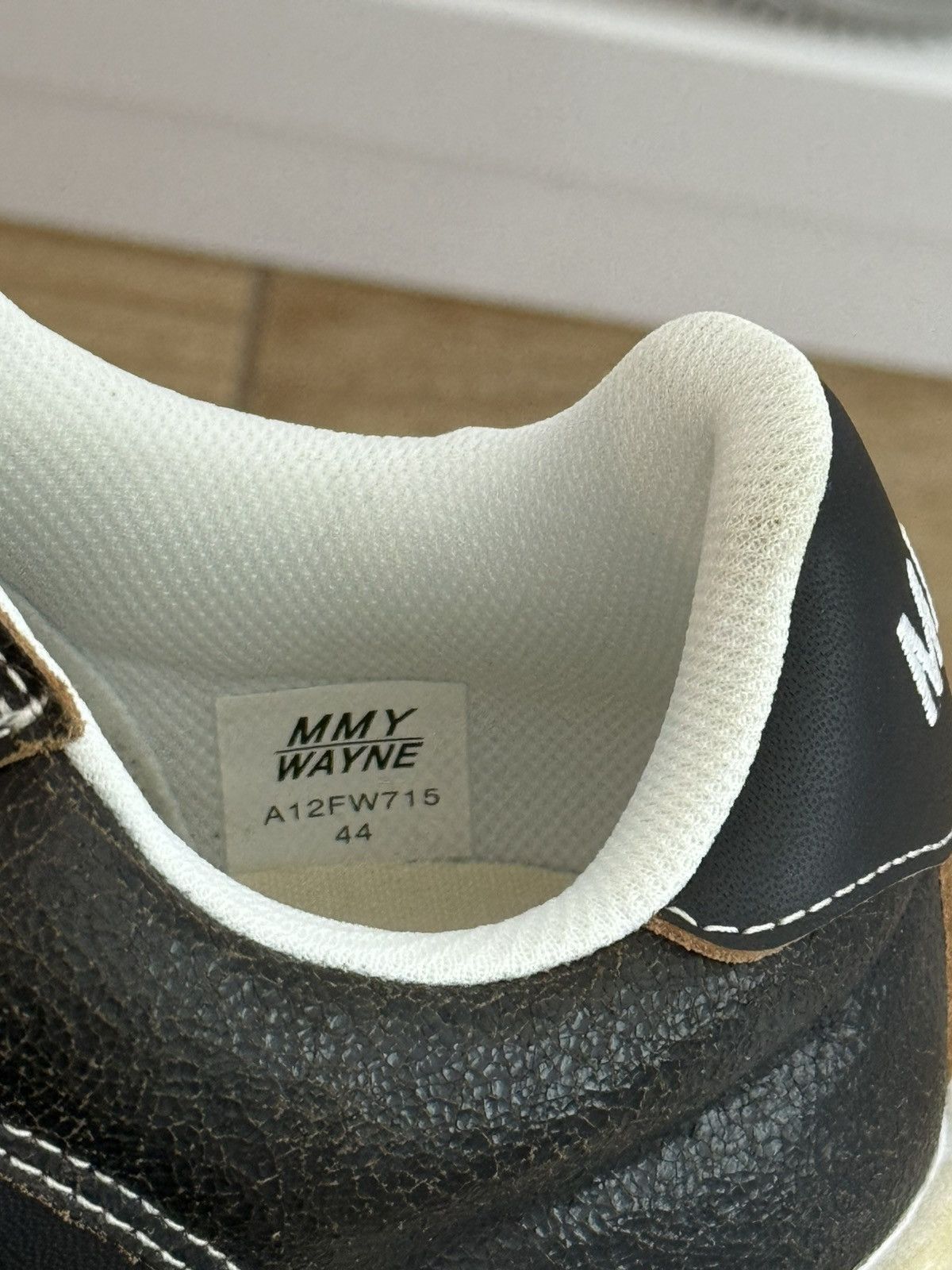 Maison MIHARA YASUHIRO Maison Mihara Yasuhiro Wayne Low ‘Cracking Leather’ Black Size US 11 / EU 44 - 10 Thumbnail