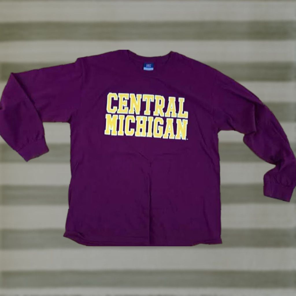 Vintage VINTAGE Central Michigan University Long Sleeve T-Shirt L Burgundy MV sports University 90s Womens Crew Neck Pullover Limited Size L / US 10 / IT 46 - 1 Thumbnail