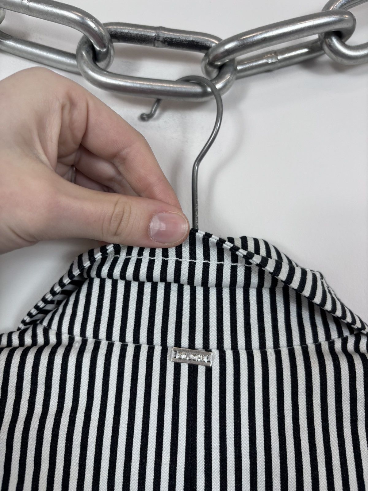 St. John St. John Women’s White/Black Striped Blazer Jacket Size S / US 4 / IT 40 - 21 Thumbnail