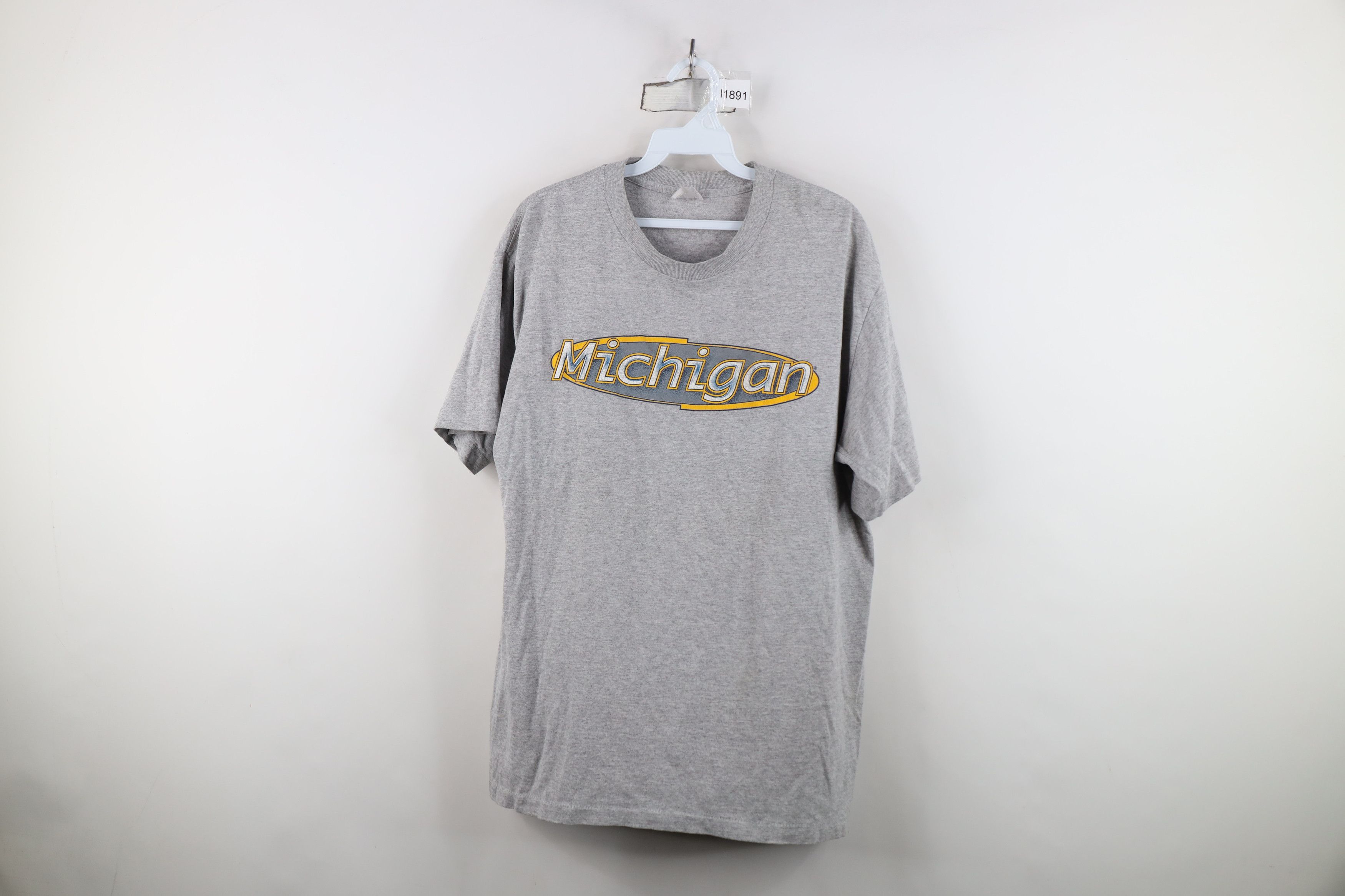 Vintage Vintage 90s University of Michigan Short Sleeve T-Shirt Size US M / EU 48-50 / 2 - 1 Thumbnail