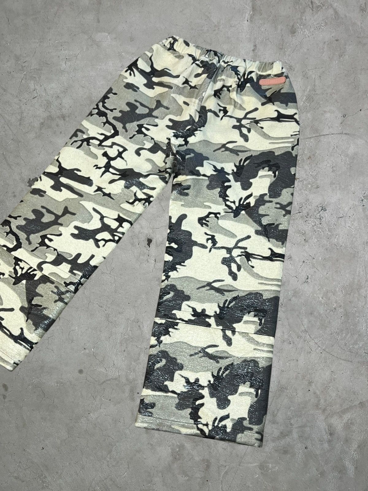 PDF PDF Camo Puffer Pants Size US 34 / EU 50 - 7 Thumbnail