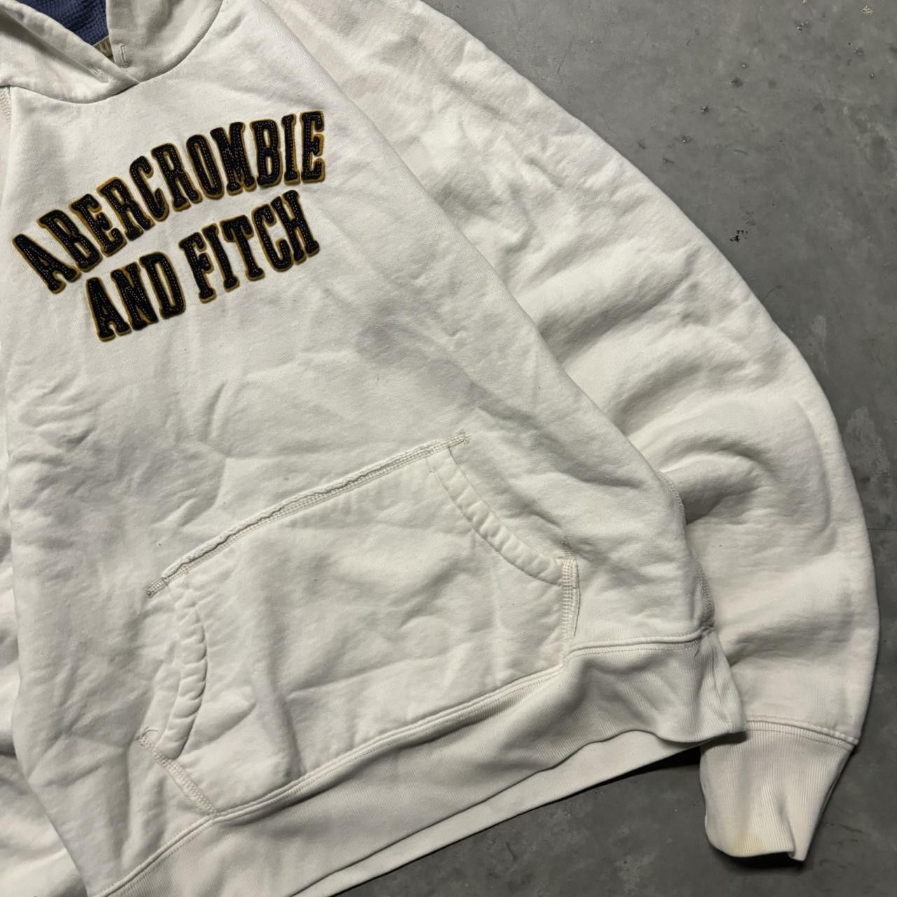 Abercrombie & Fitch × Vintage Crazy Vintage Y2K/2000s Cute White Abercrombie & Fitch Spellout Essential Hoodie! Size L / US 10 / IT 46 - 4 Thumbnail