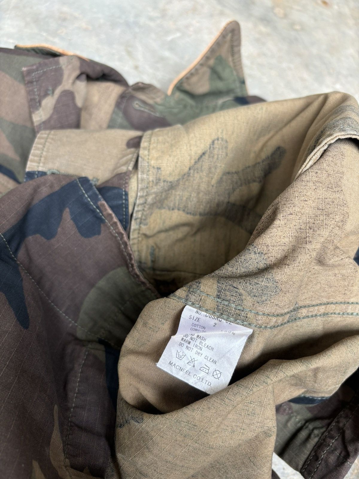 If Six Was Nine × Japanese Brand × Roar Japanesebrand Roar Camo Ifsixwasnine Lgb Style Jacket Size US M / EU 48-50 / 2 - 12 Thumbnail