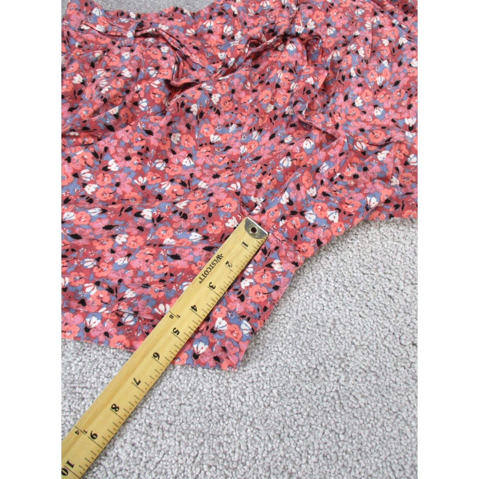 Free People Free People Shorts Womens M Red Floral Pleated Lightweight Bohemian Colorful 90s or Party/Cocktail Mens? No. End. Size 32" / US 10 / IT 46 - 3 Thumbnail